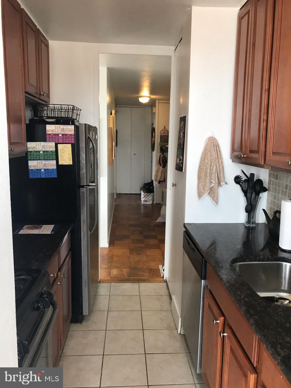 SOCIETY HILL - Residential