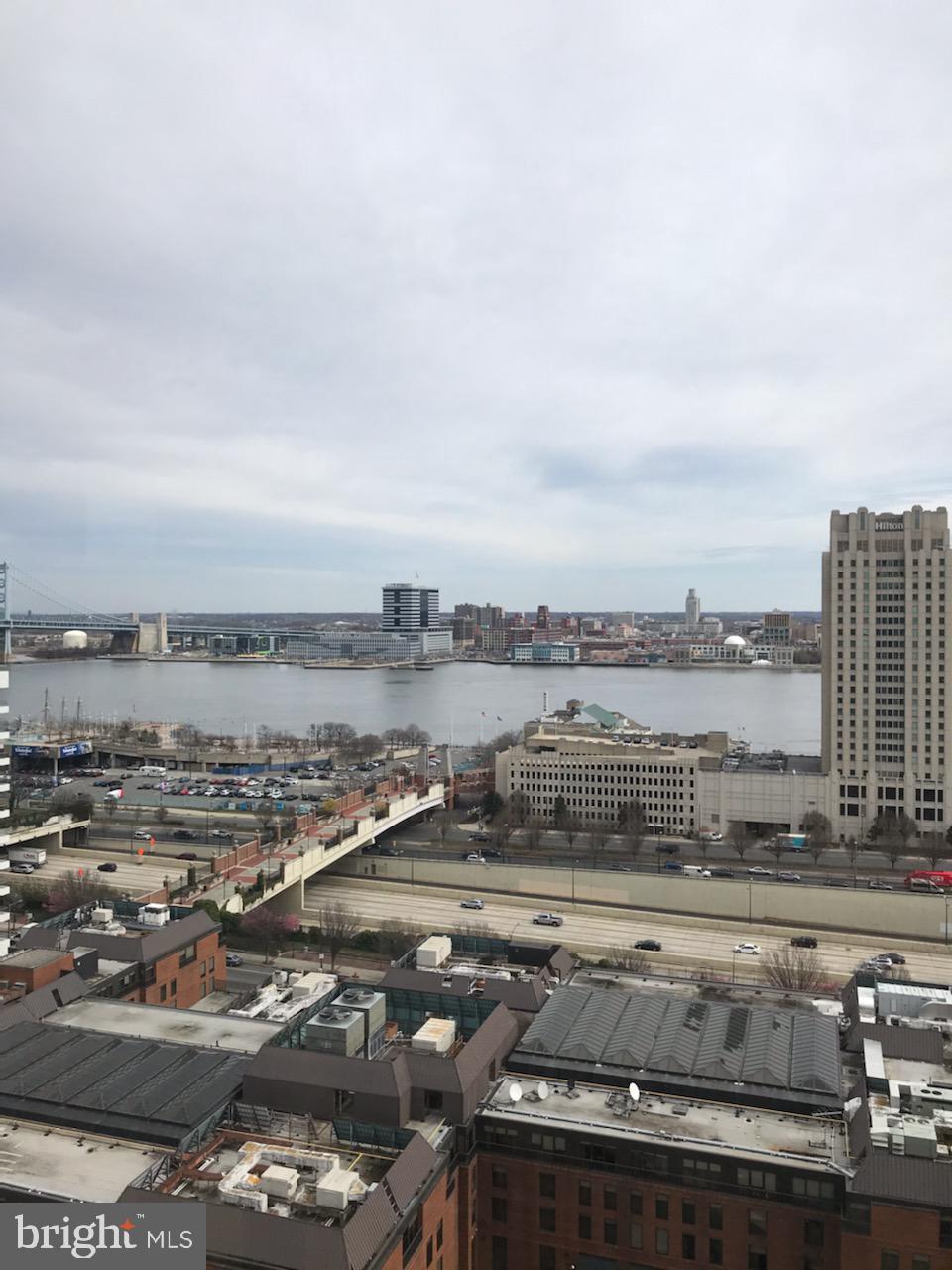 SOCIETY HILL - Residential