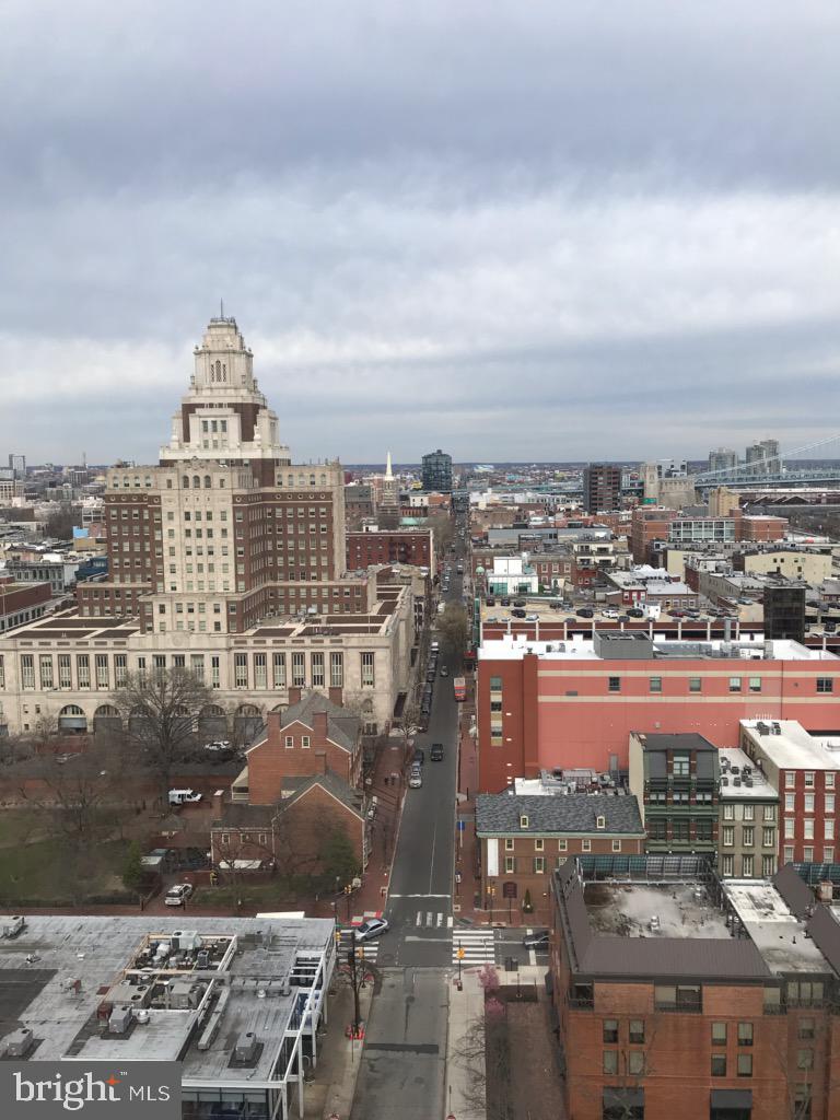 SOCIETY HILL - Residential