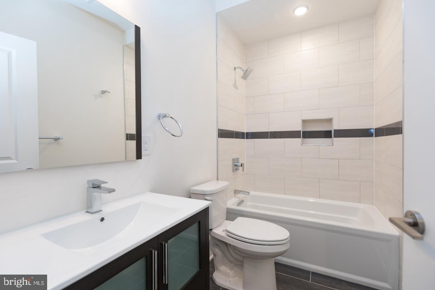 FISHTOWN - Residential Lease