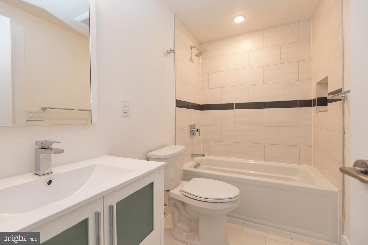 FISHTOWN - Residential Lease