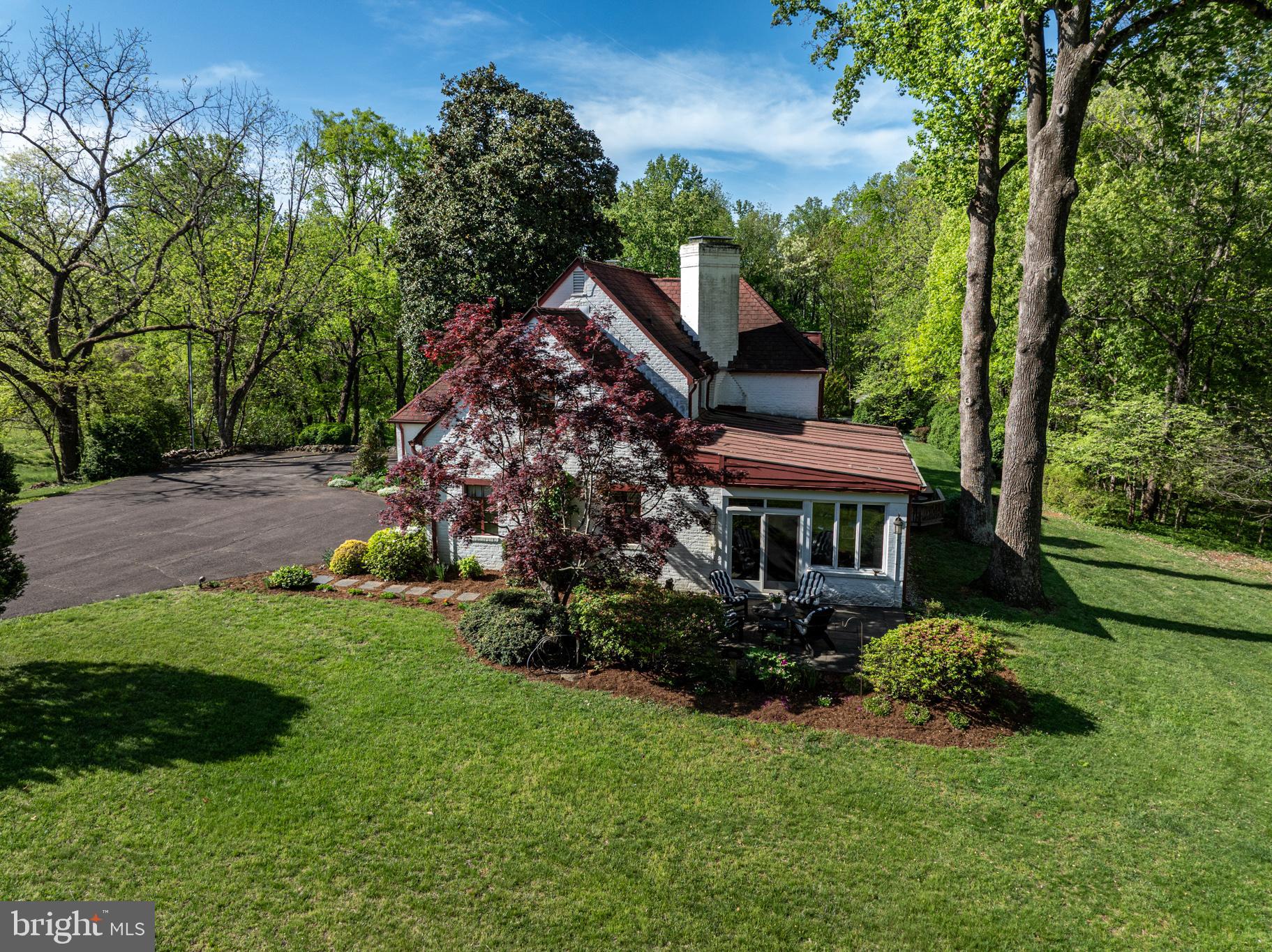 10127 LITTLE SKYLINE DRIVE