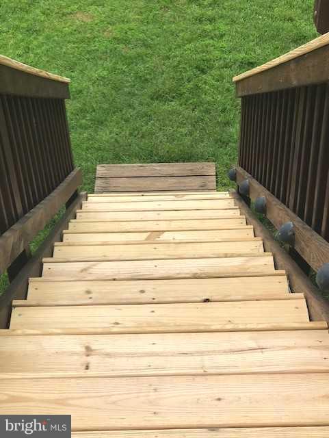 WINDING CREEK ESTATES - Residential Lease