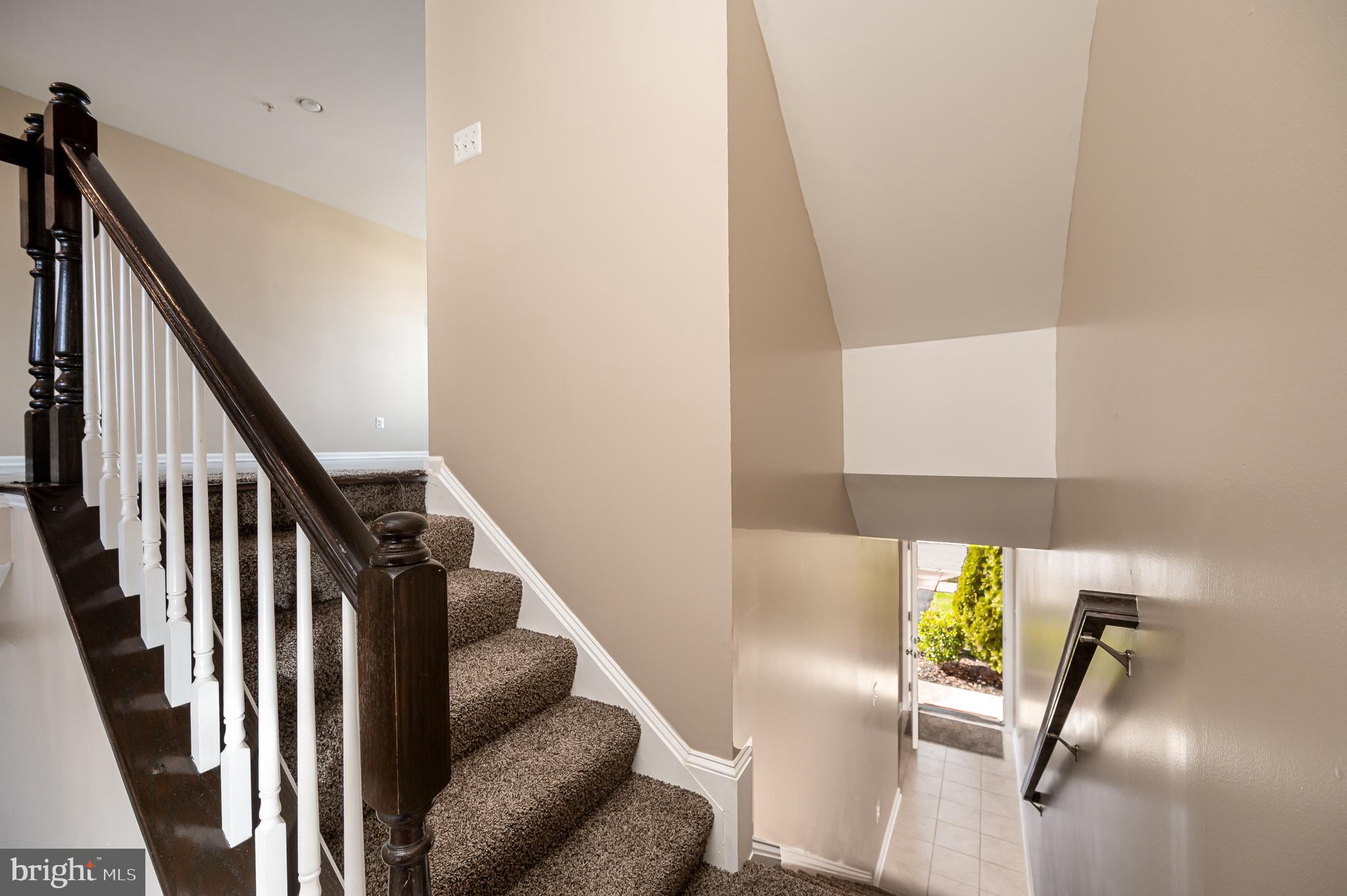 CANTERBURY VILLAGE - Residential Lease