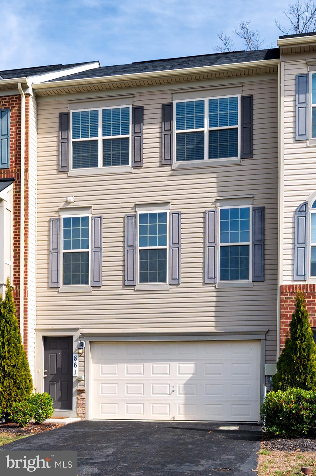 CANTERBURY VILLAGE - Residential Lease