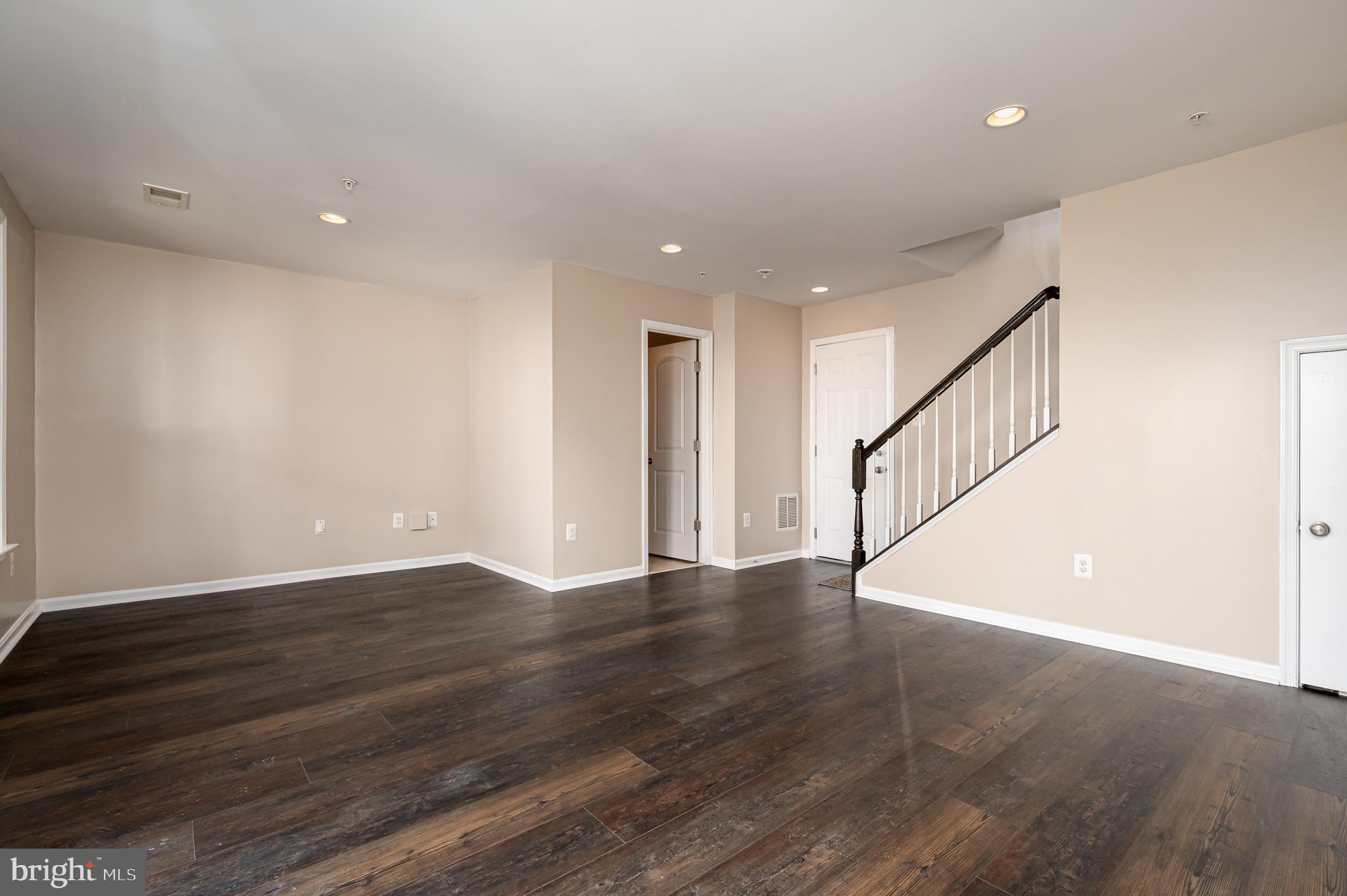 CANTERBURY VILLAGE - Residential Lease