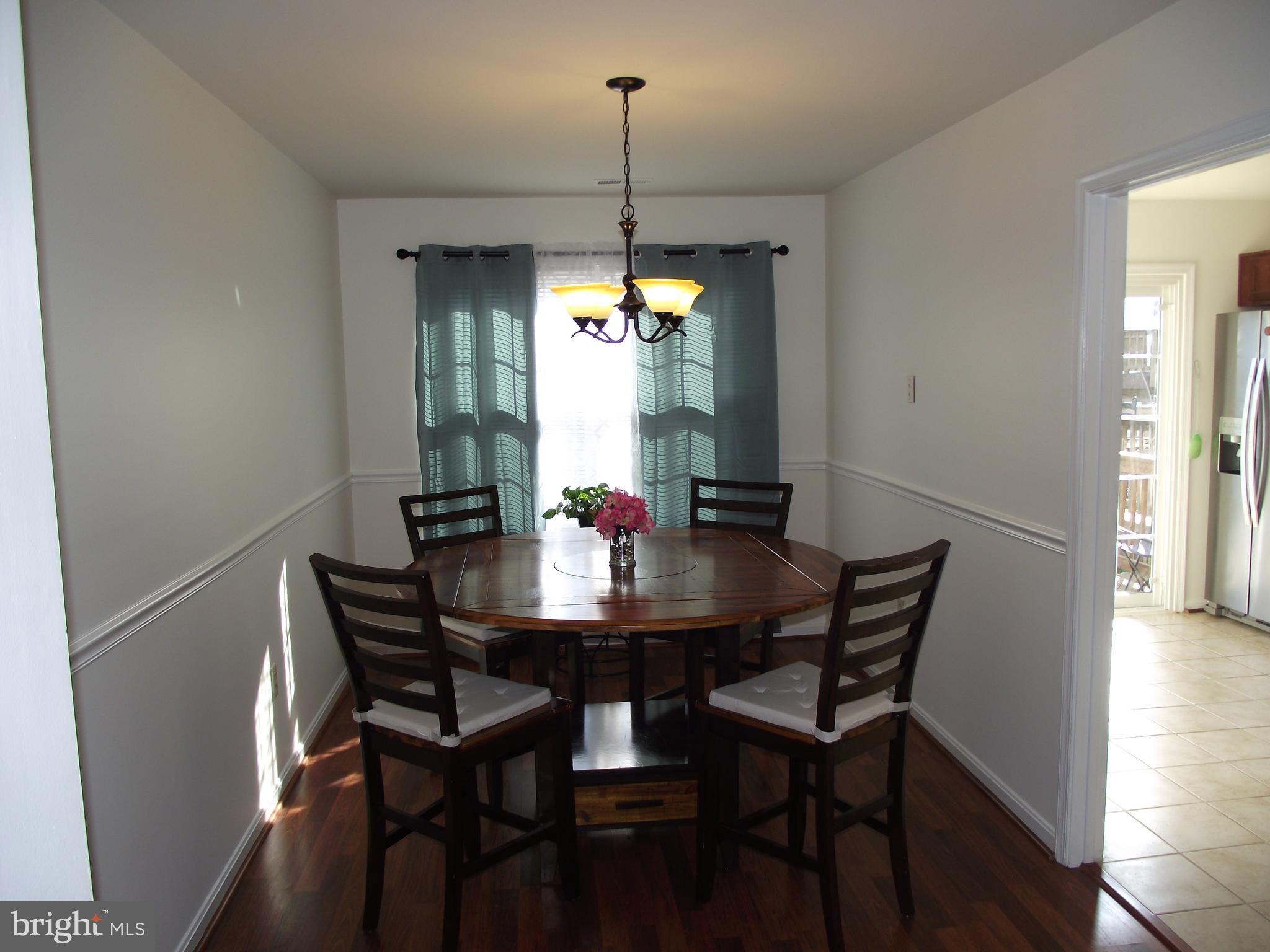 SUNNINGDALE MEADOWS - Residential