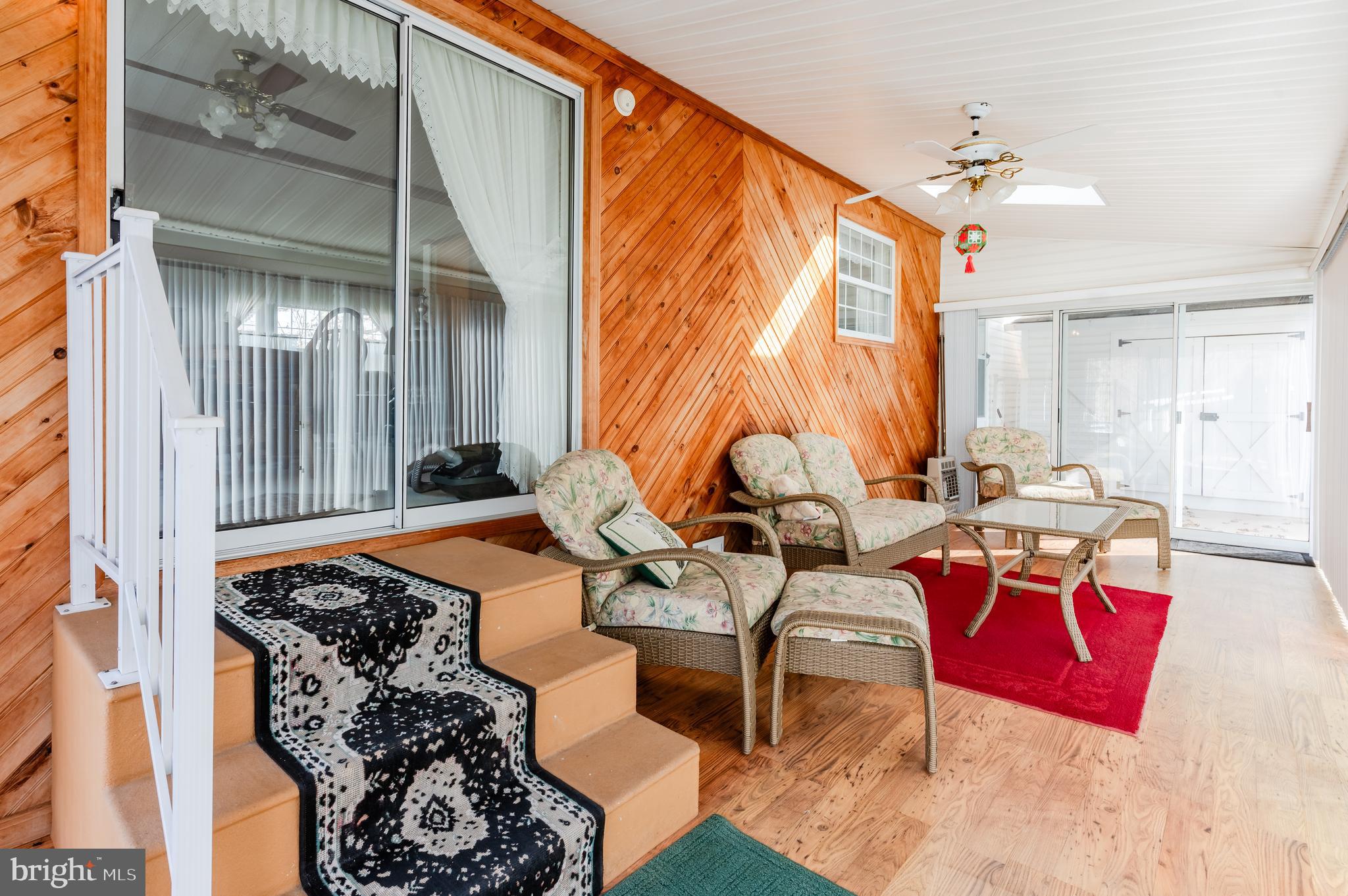 LITTLE FARM ESTATES - Residential