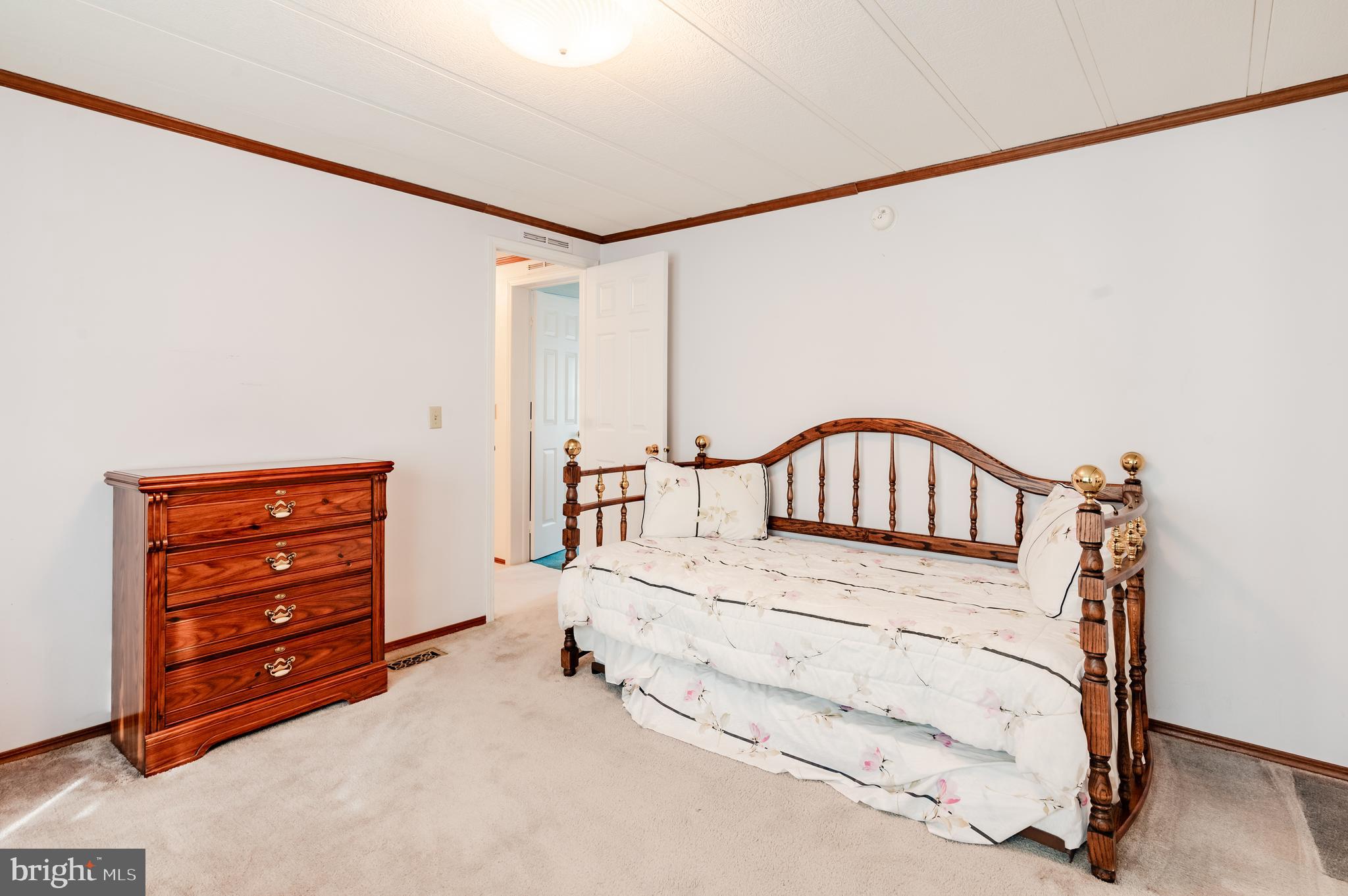 LITTLE FARM ESTATES - Residential