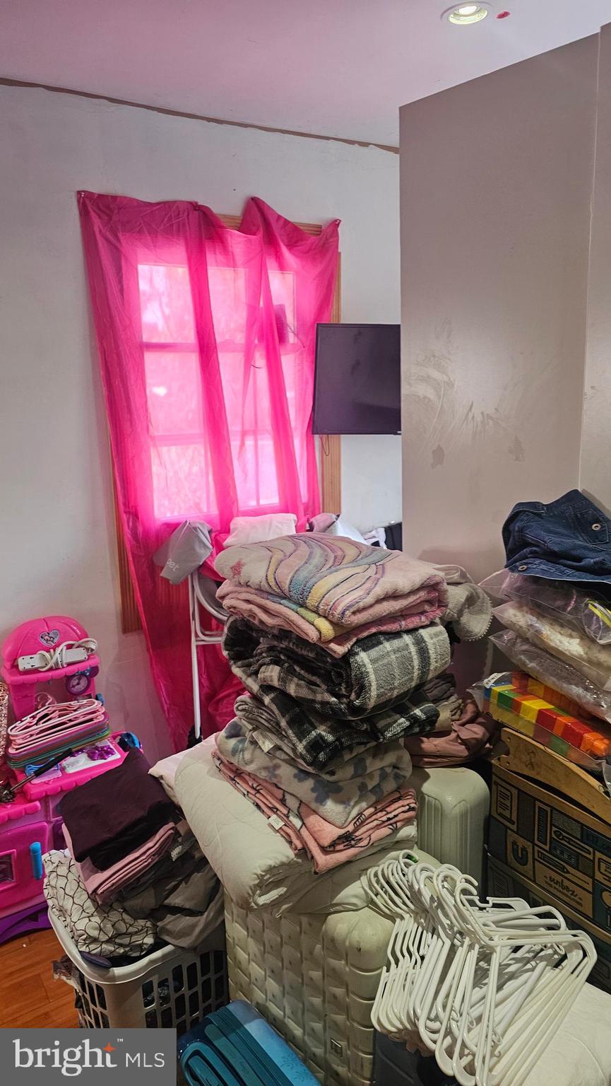 TACONY - Residential