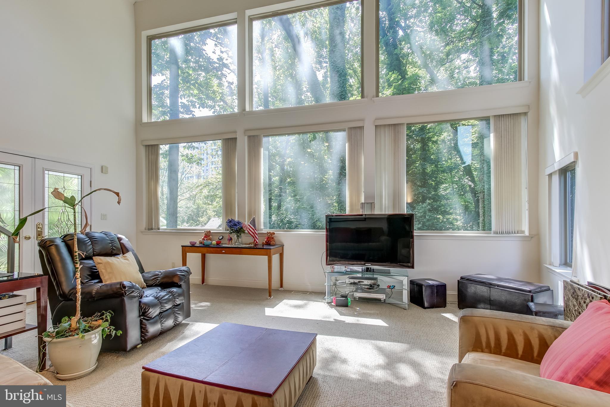 SOMERSET - Residential