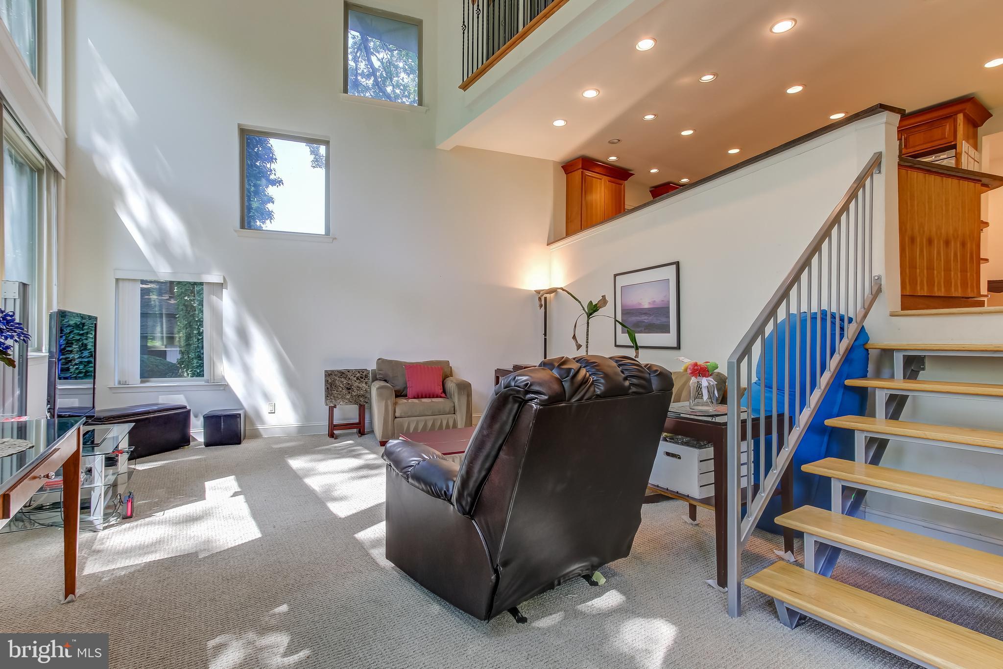 SOMERSET - Residential