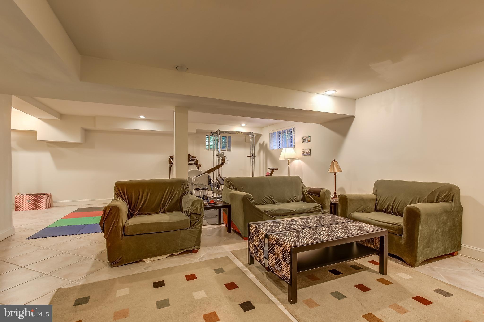 SOMERSET - Residential