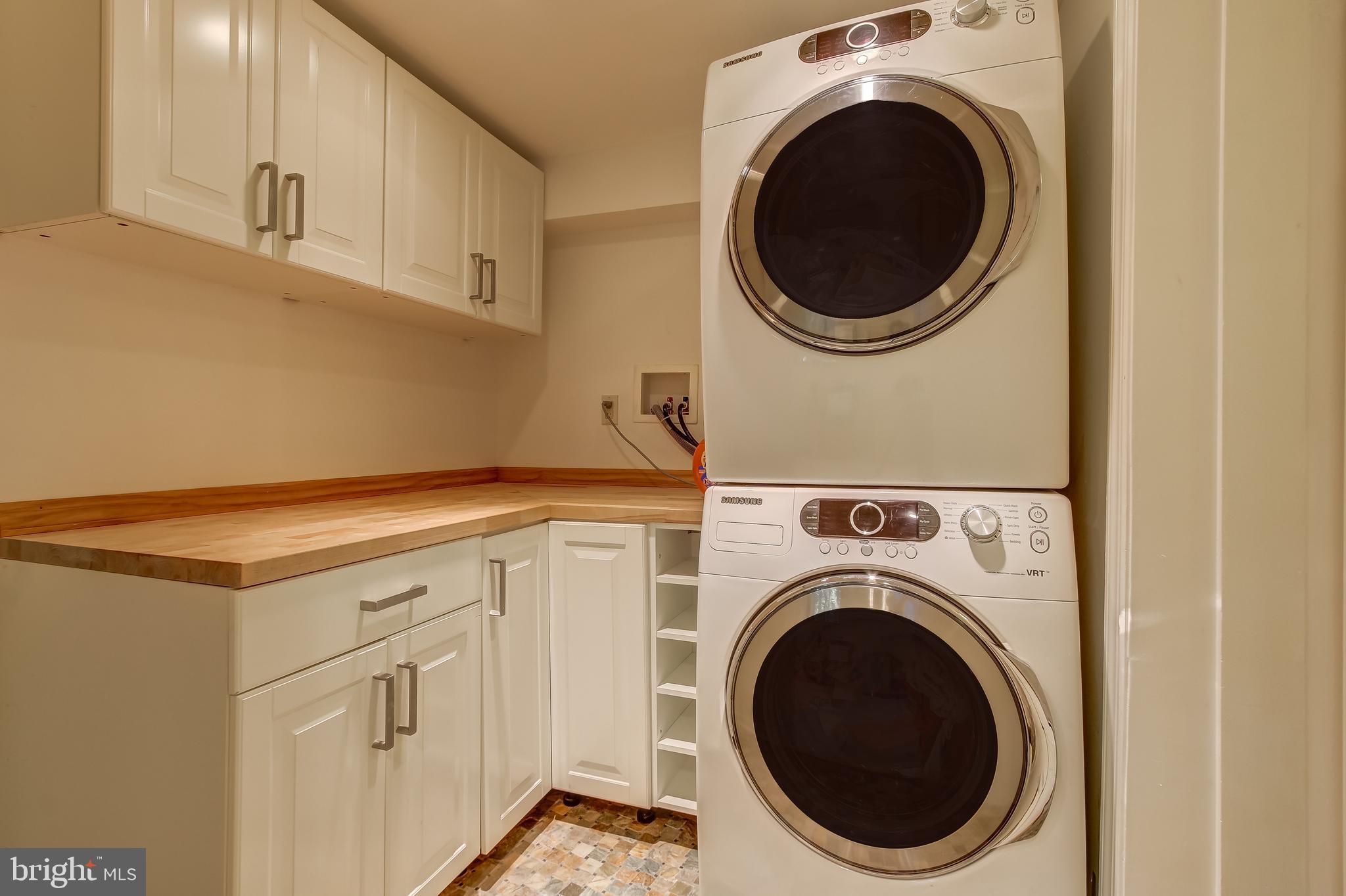 SOMERSET - Residential