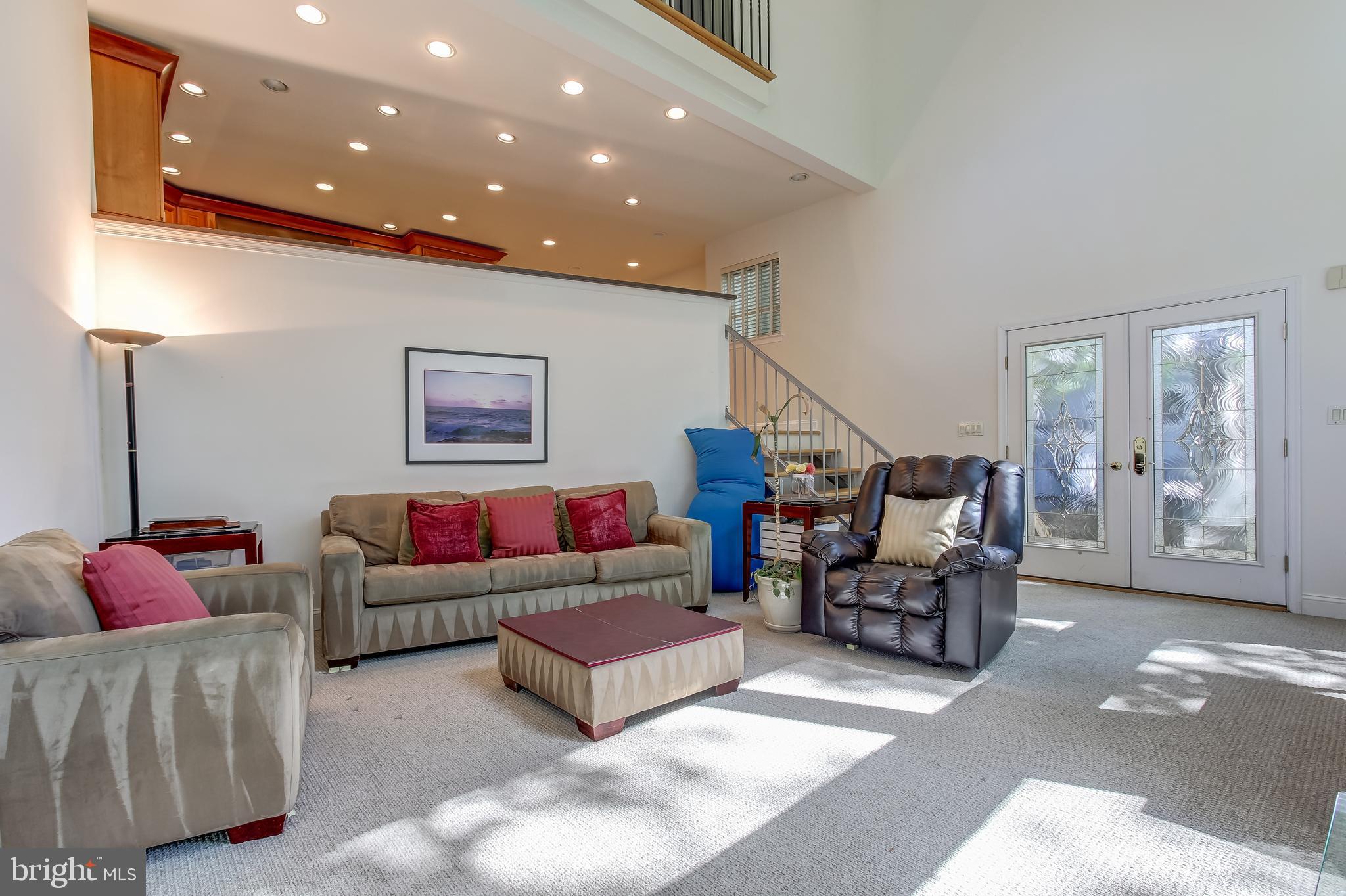 SOMERSET - Residential