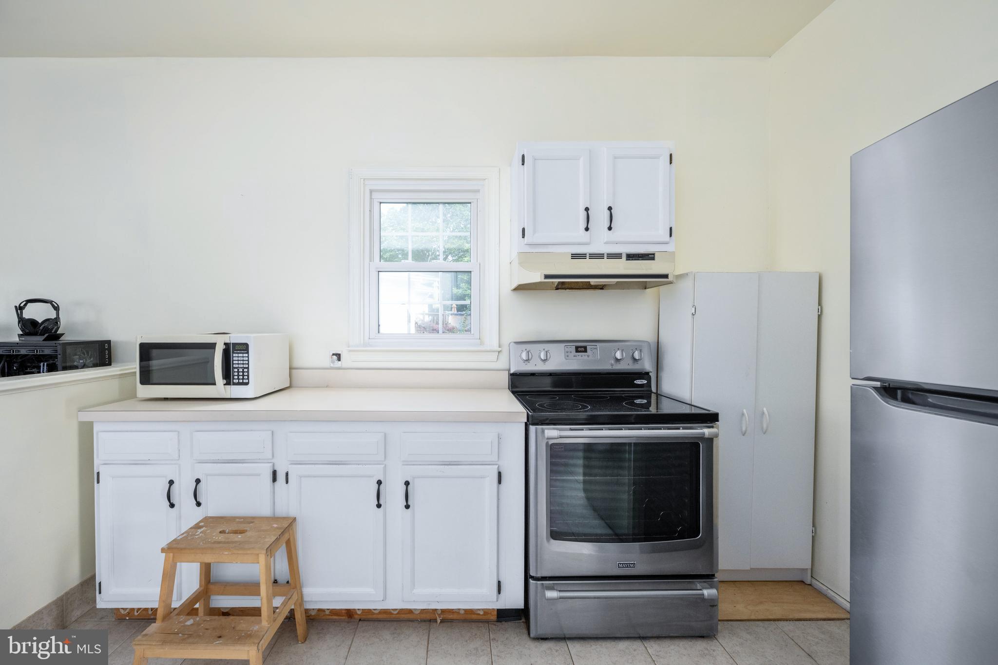 GRANTWOOD ACRES - Residential