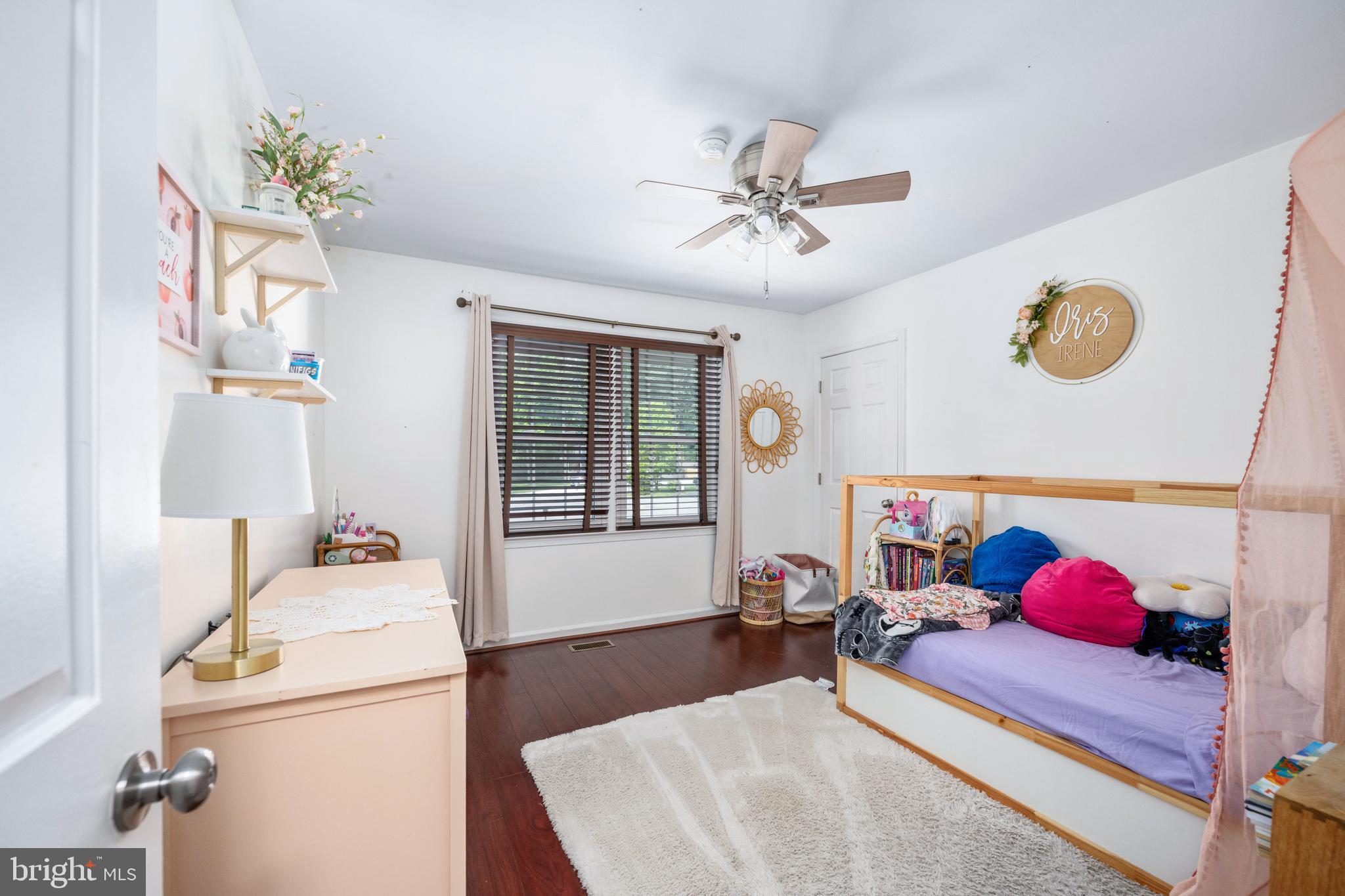 GRANTWOOD ACRES - Residential