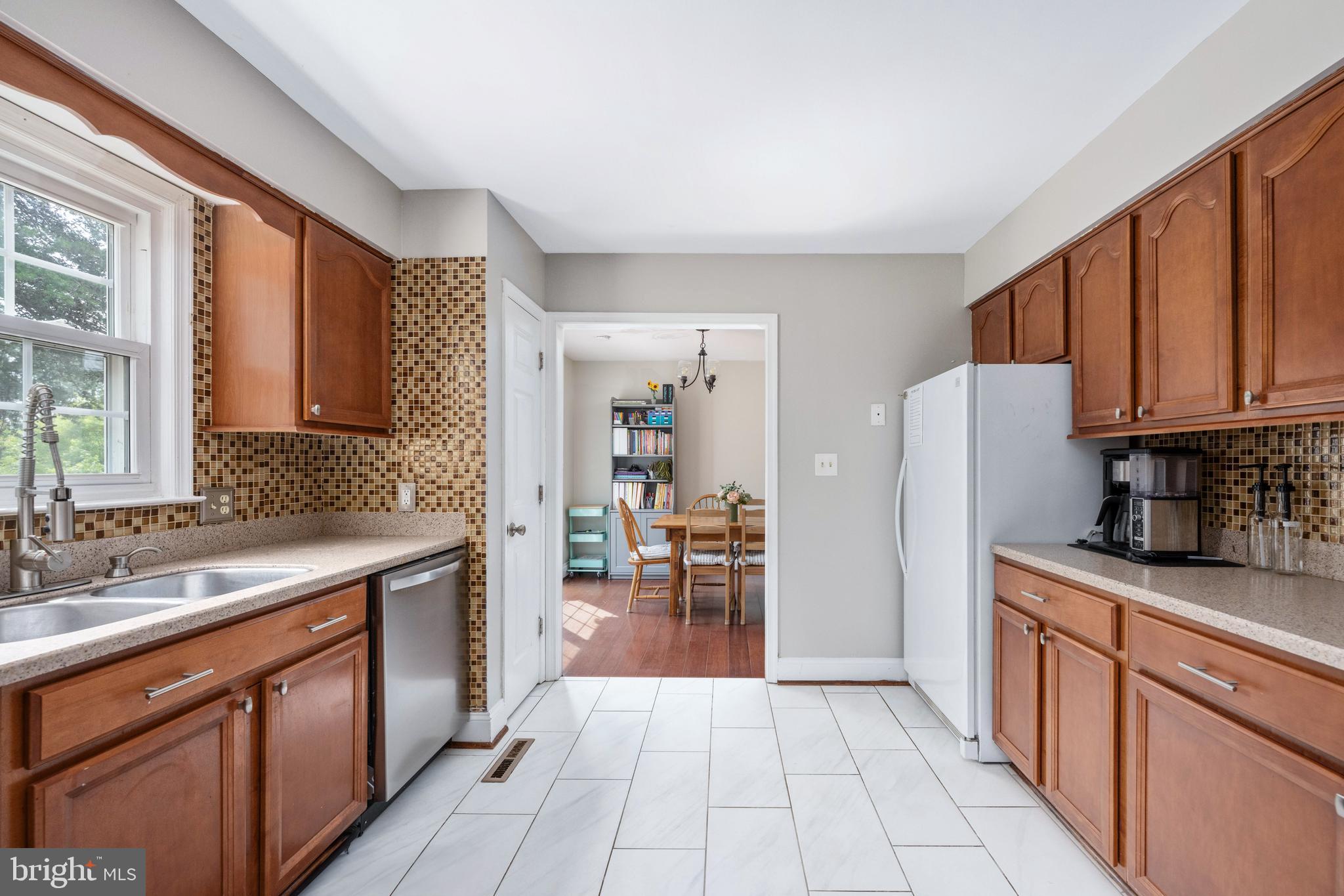 GRANTWOOD ACRES - Residential