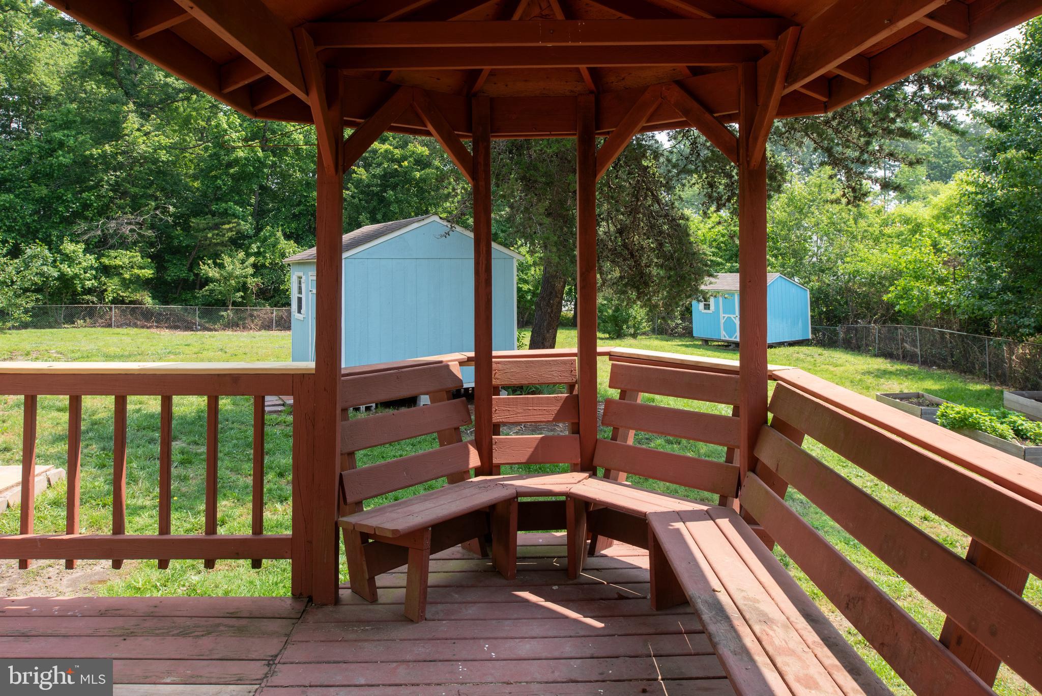 GRANTWOOD ACRES - Residential