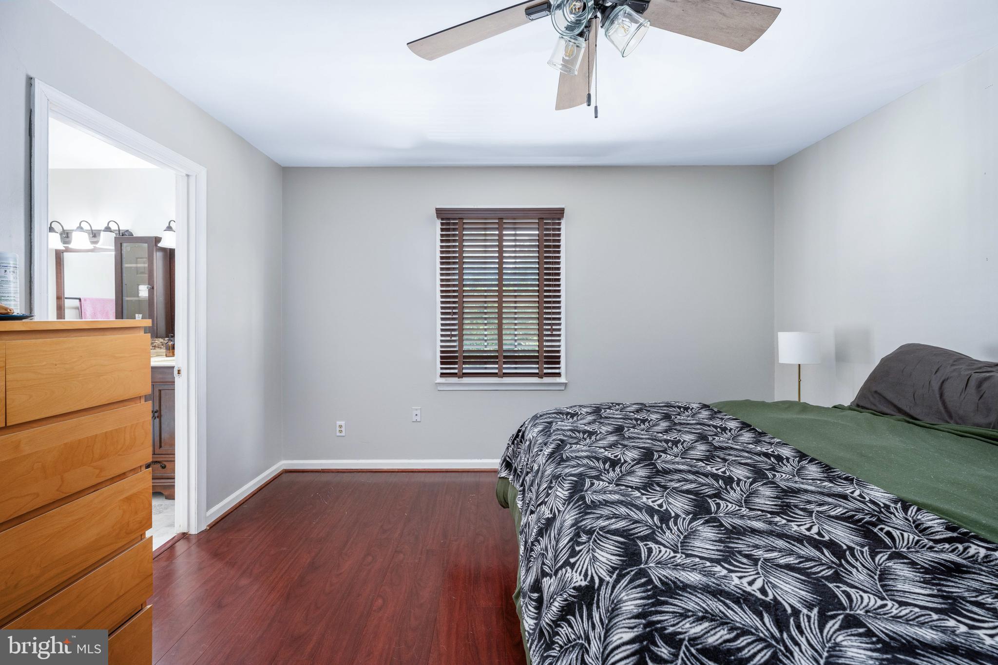 GRANTWOOD ACRES - Residential