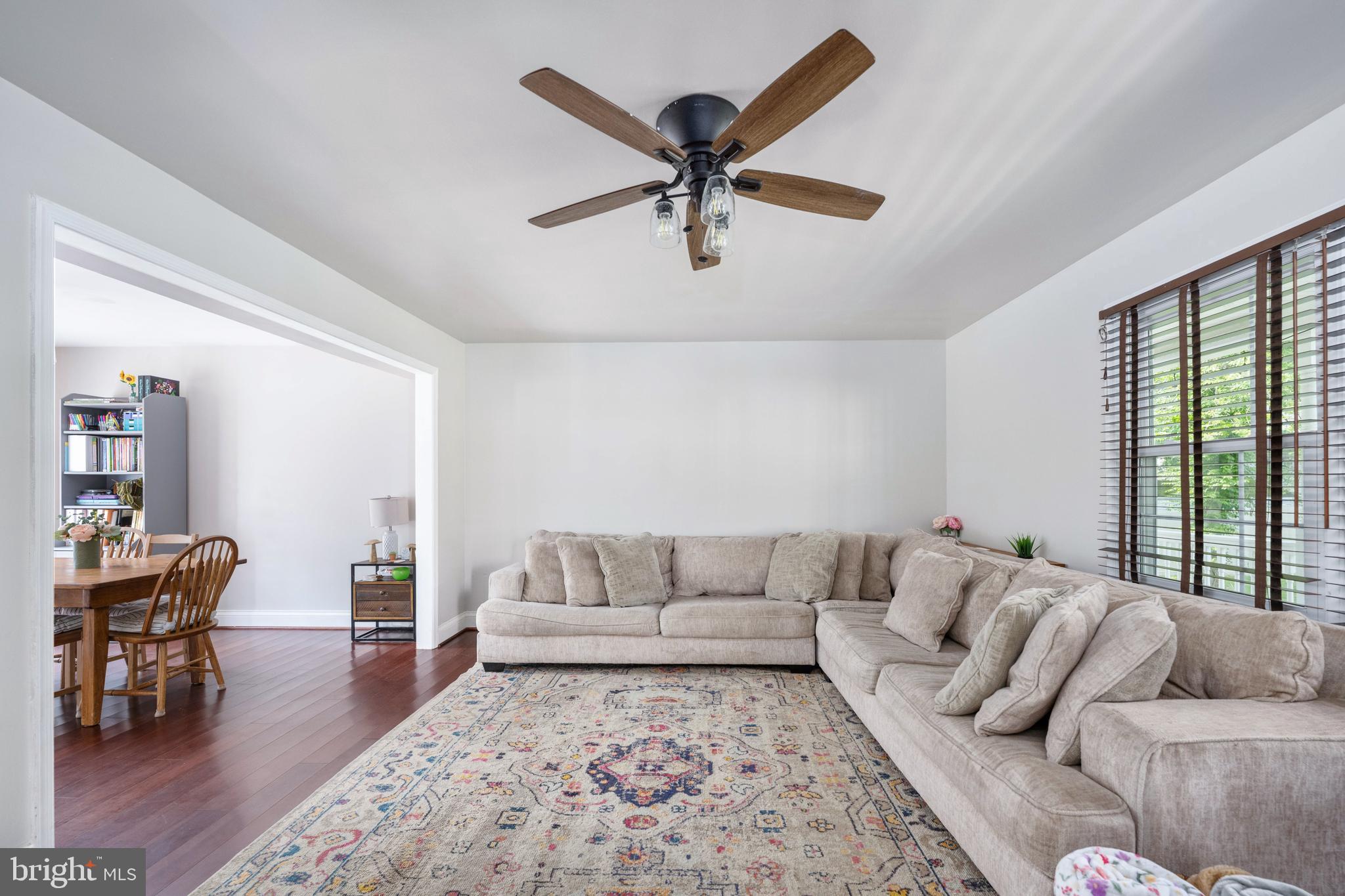 GRANTWOOD ACRES - Residential