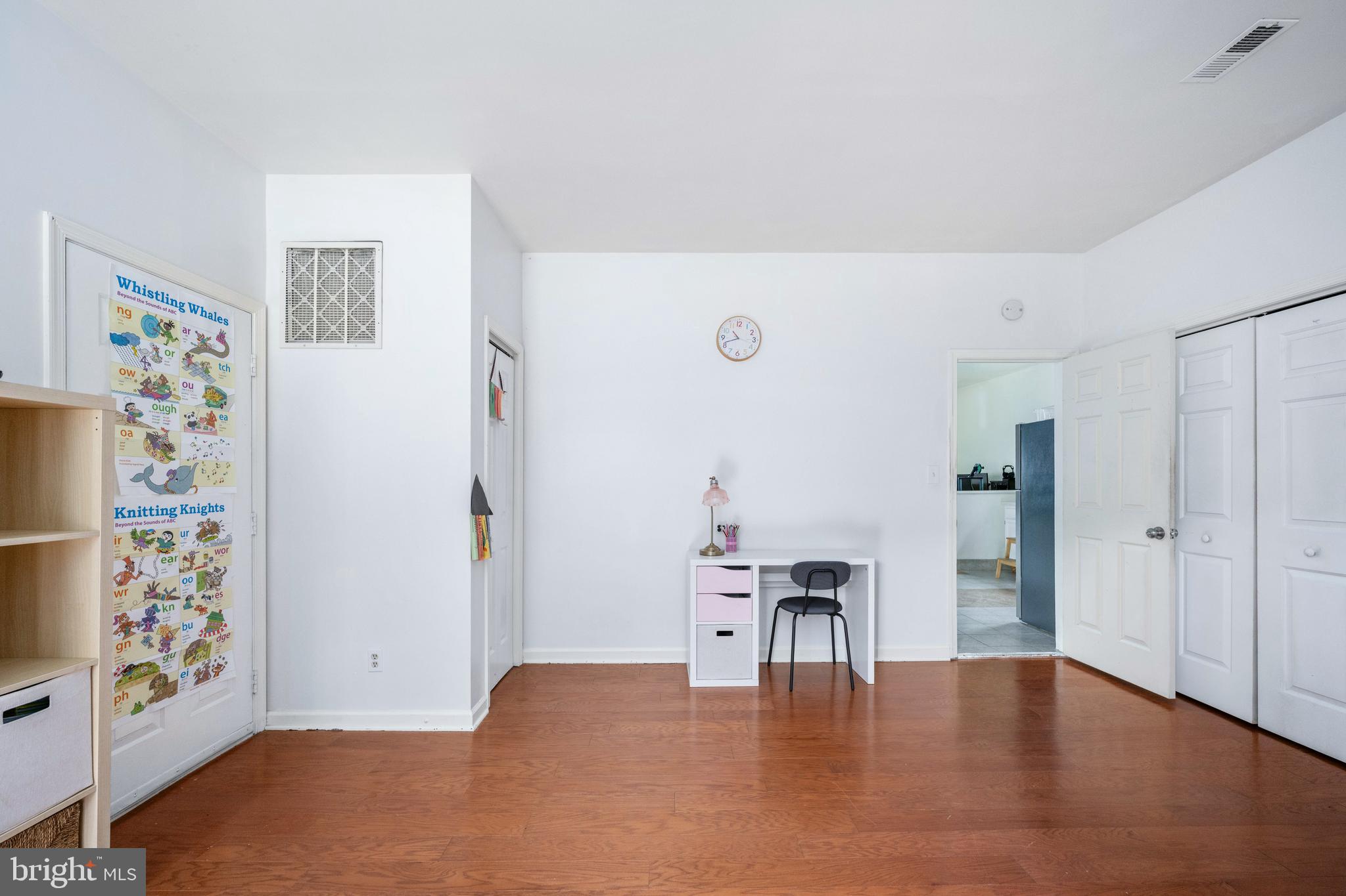 GRANTWOOD ACRES - Residential