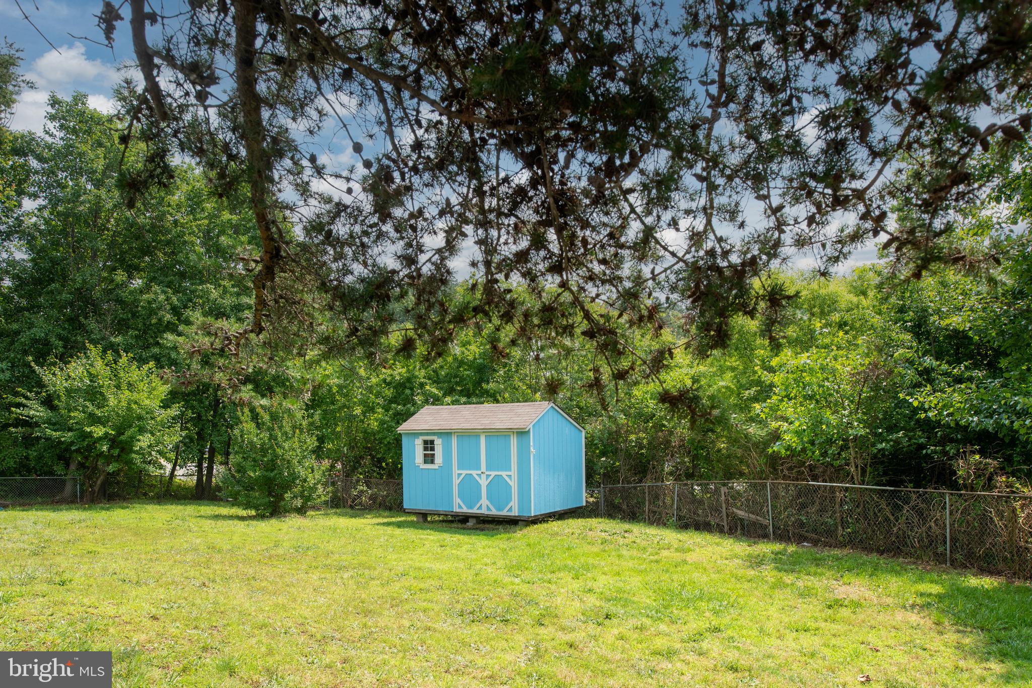 GRANTWOOD ACRES - Residential