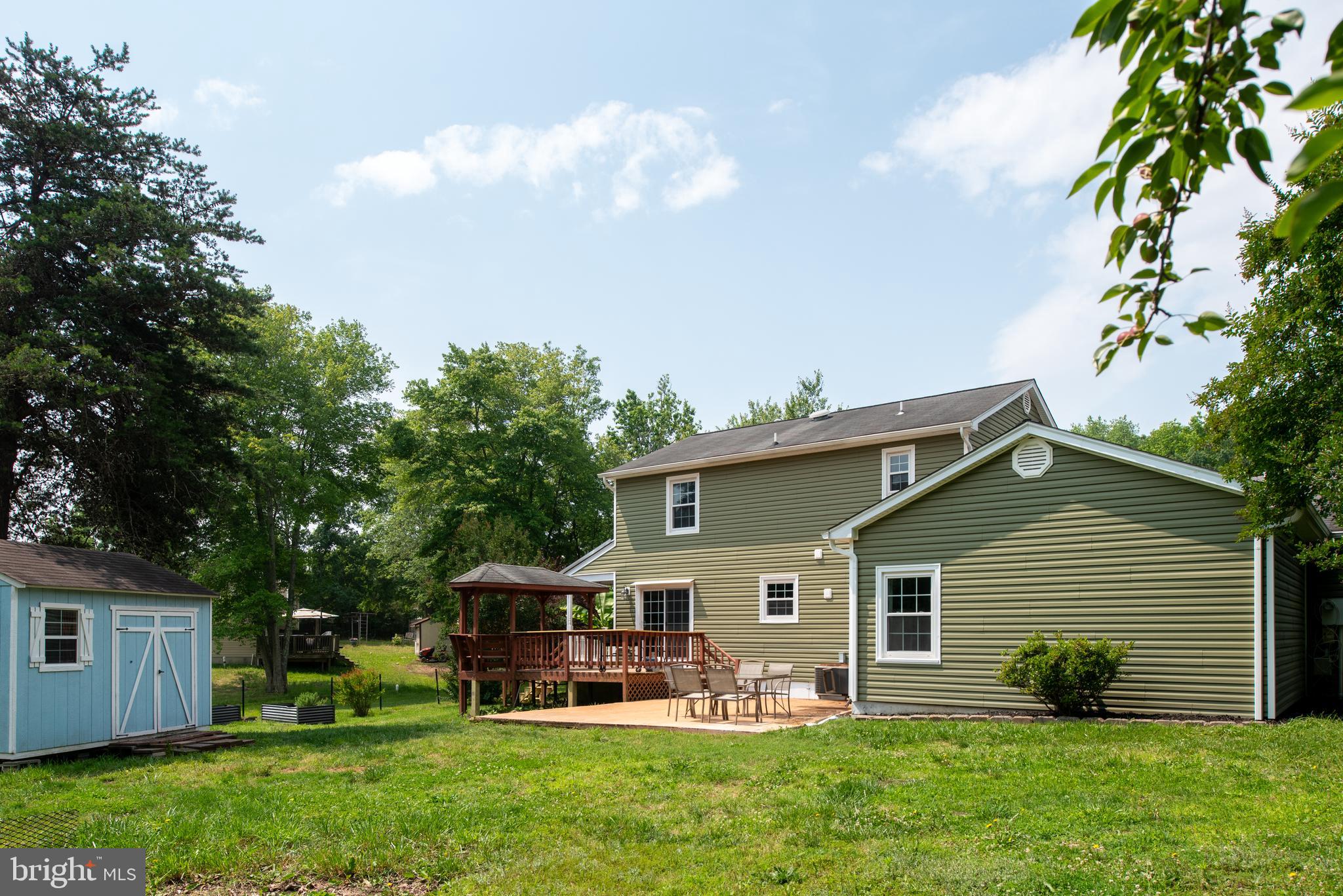 GRANTWOOD ACRES - Residential