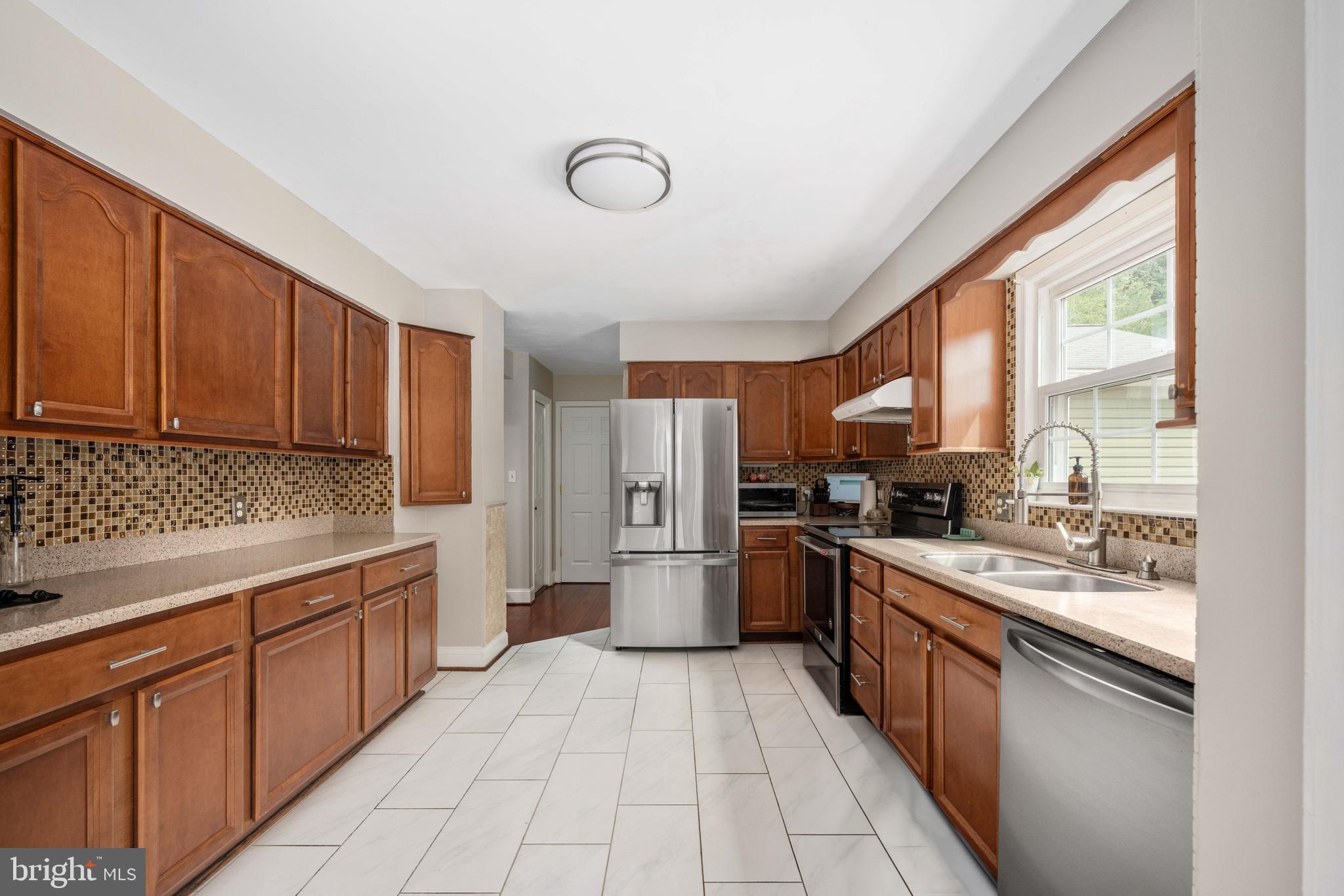 GRANTWOOD ACRES - Residential