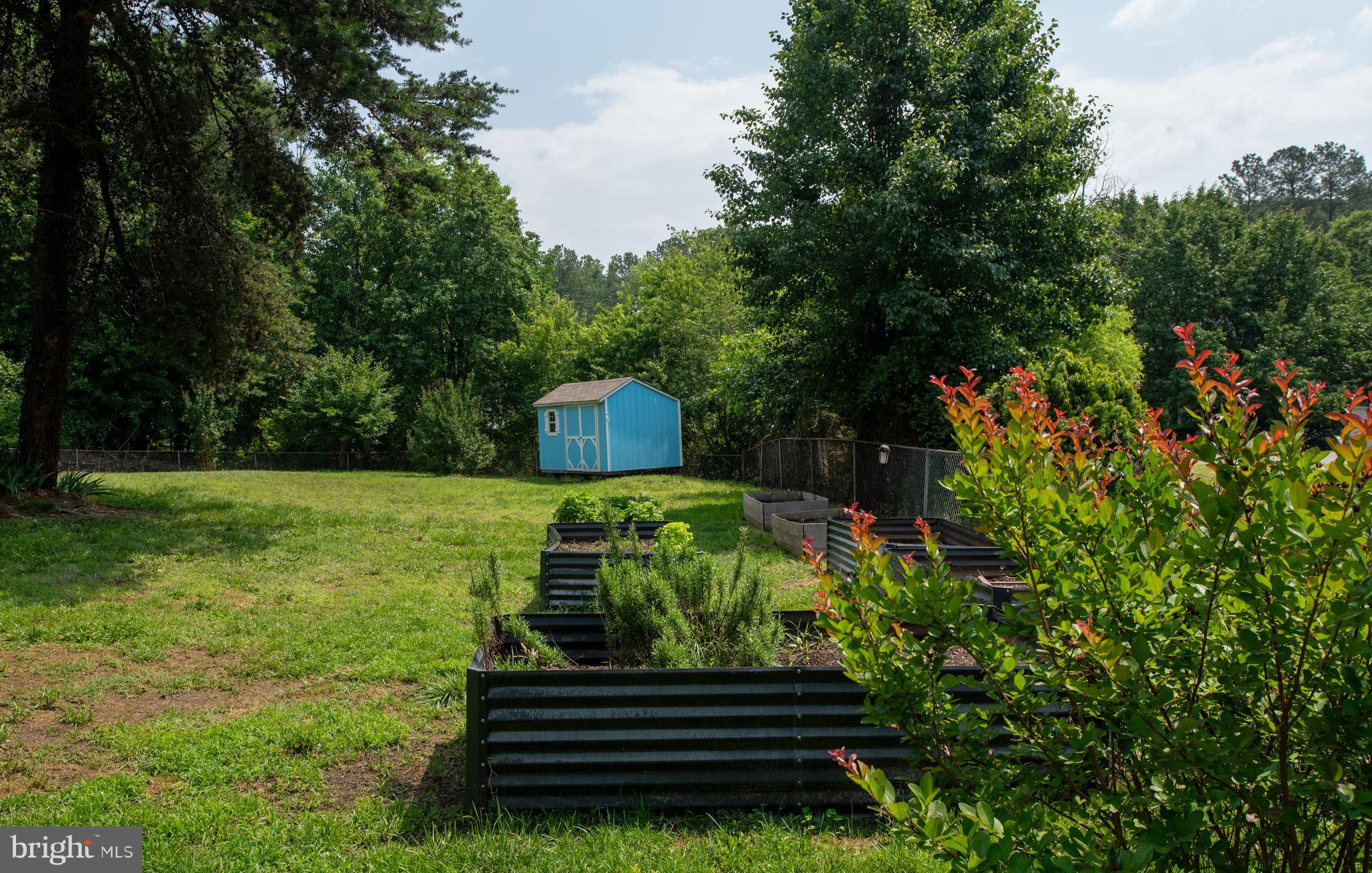 GRANTWOOD ACRES - Residential