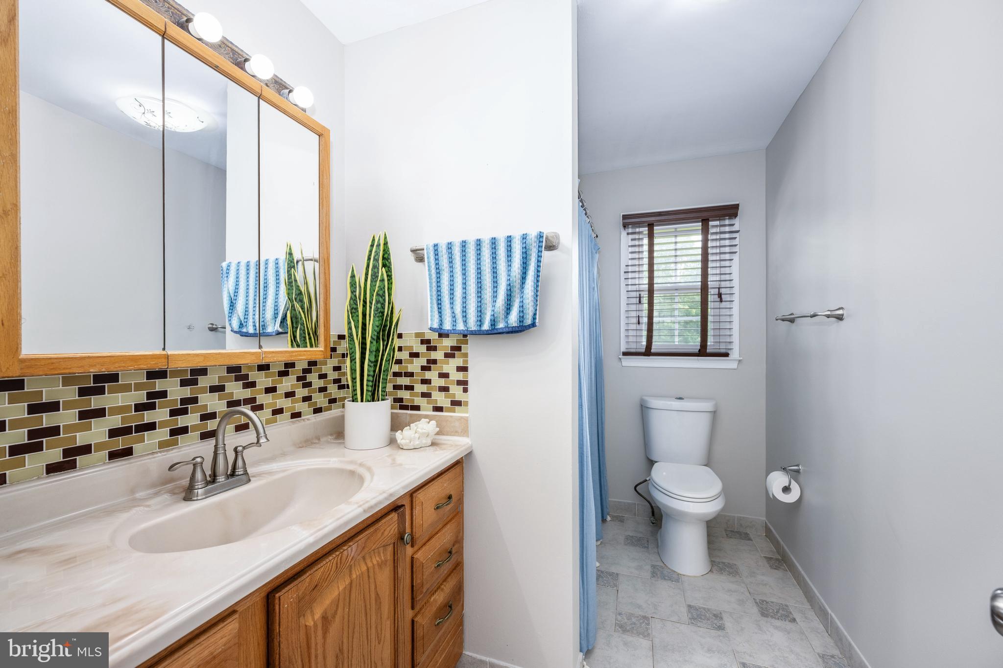 GRANTWOOD ACRES - Residential