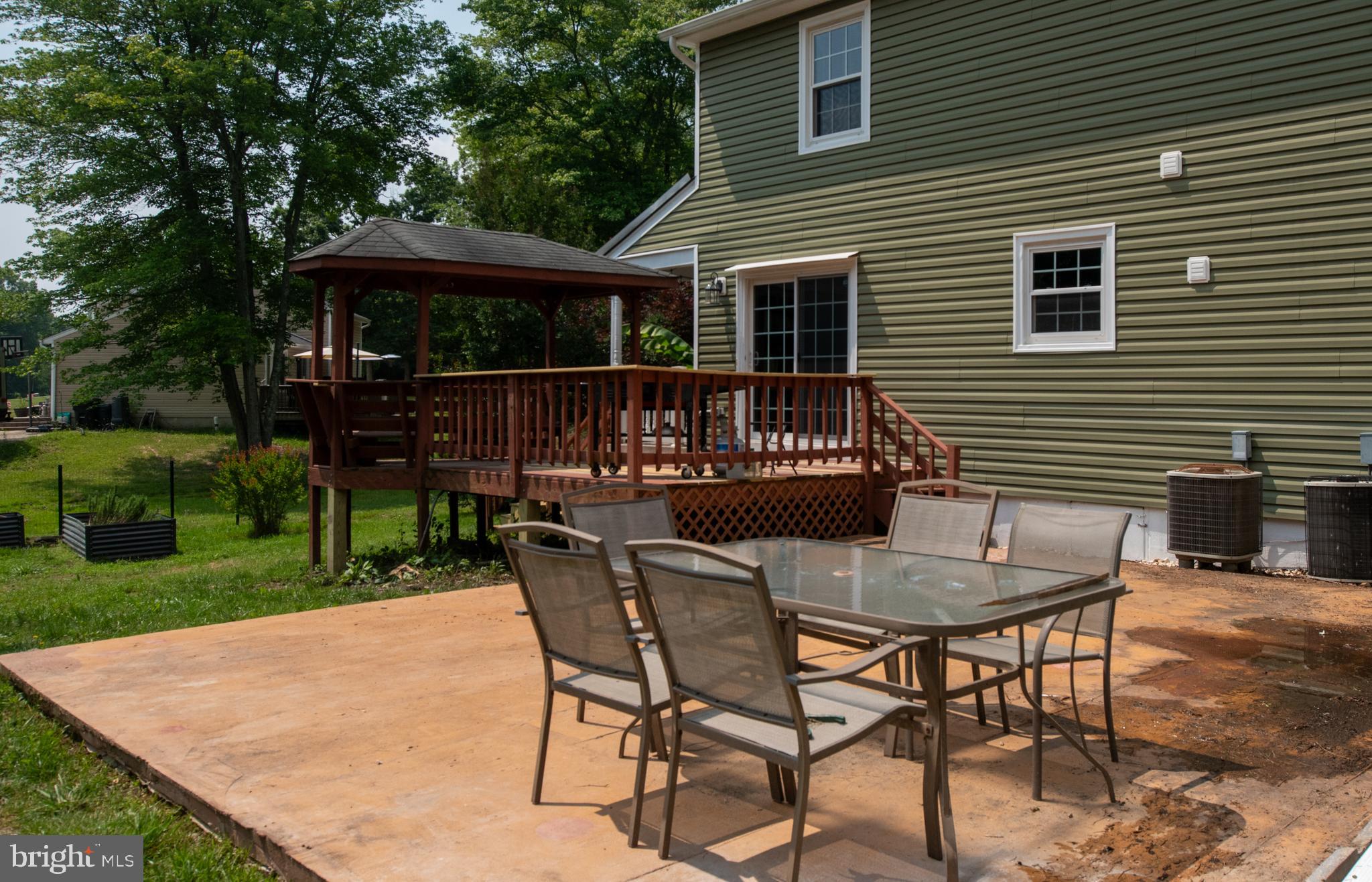 GRANTWOOD ACRES - Residential