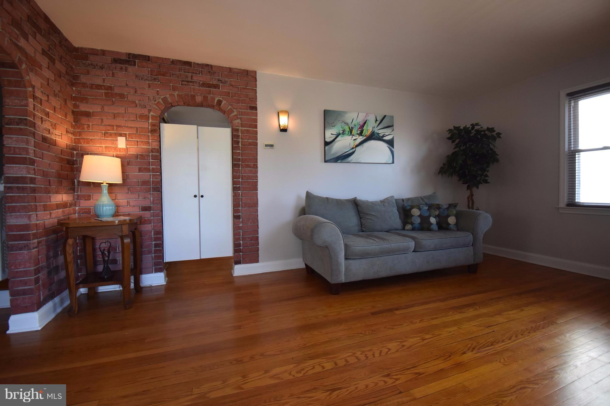 NORWOOD PARK - Residential