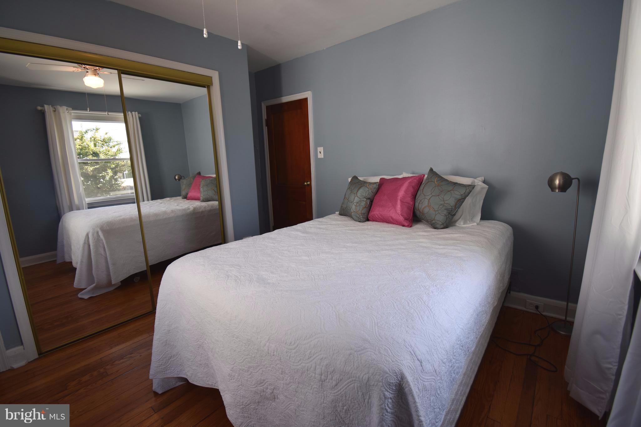 NORWOOD PARK - Residential