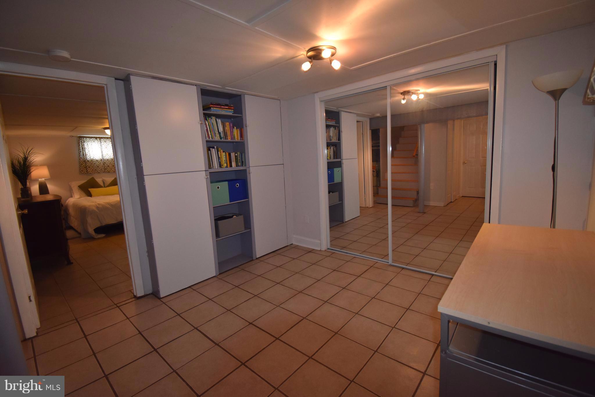 NORWOOD PARK - Residential