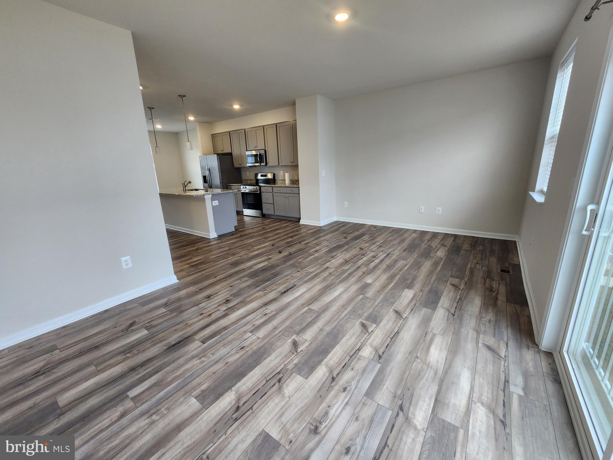 WILLOW GLEN - Residential Lease