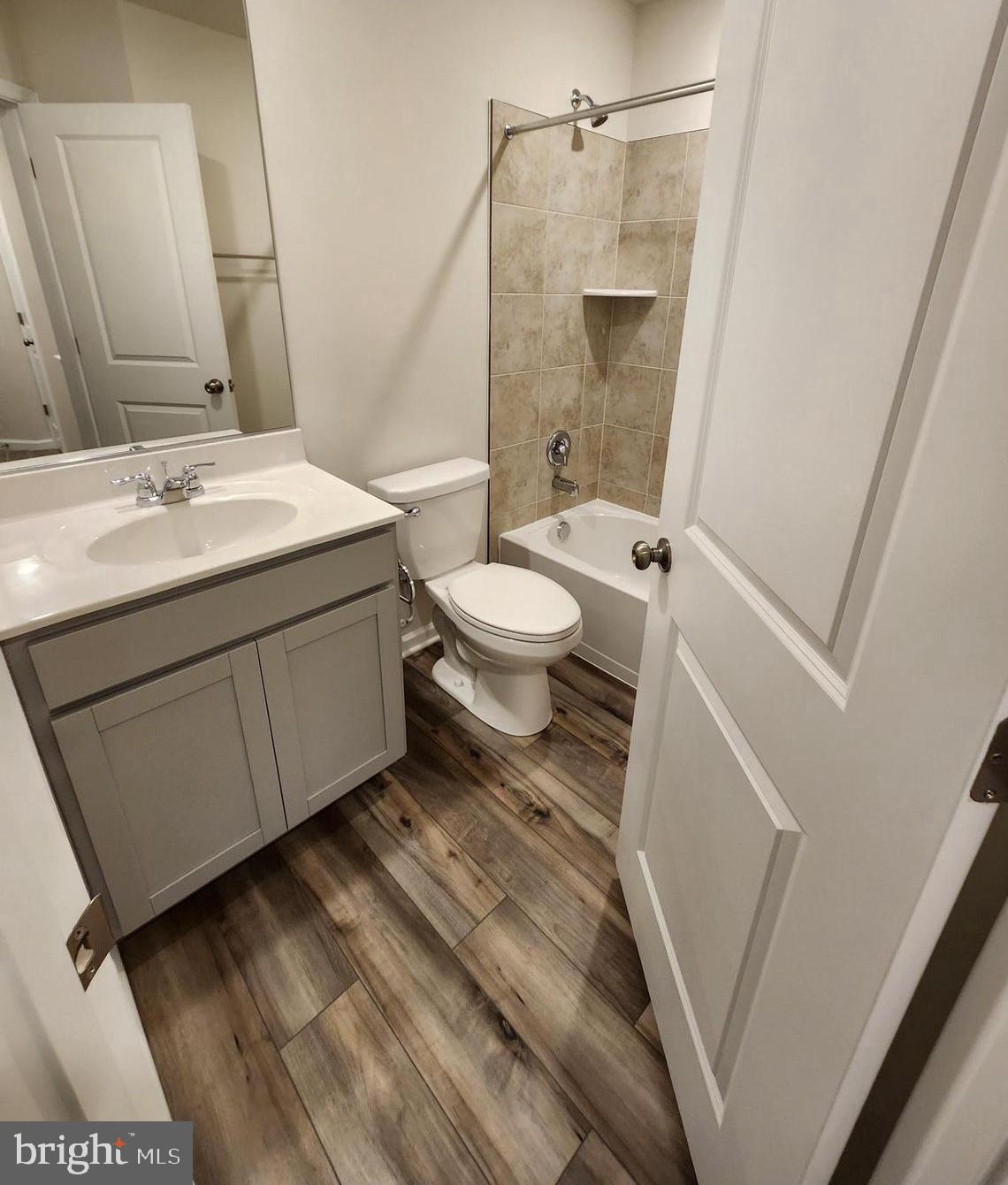 WILLOW GLEN - Residential Lease