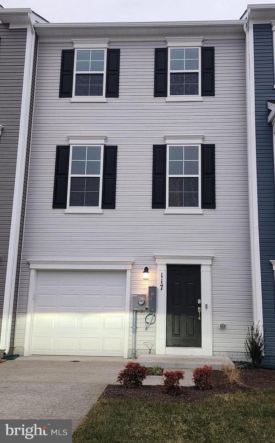 Wow, a brand new 3 level Townhome built by Lennar Homes for rent in Willow Glen. Home features 3 bedrooms, 2 full bath, 2 half bath, large island, pantry. Finished family room in lower level. 1 car garage with opener. Rent is $1995 for a 12 month lease. Landlord will accept a 6 or 8 month lease for a rental rate of $2100 per month.  security deposit will equal 1 months rent. , Application fee is $55 per adult and is competed on the Longandfoster website. Tenants must have renter's insurance and pays all utilities. Home is available immediately. NO PETS>