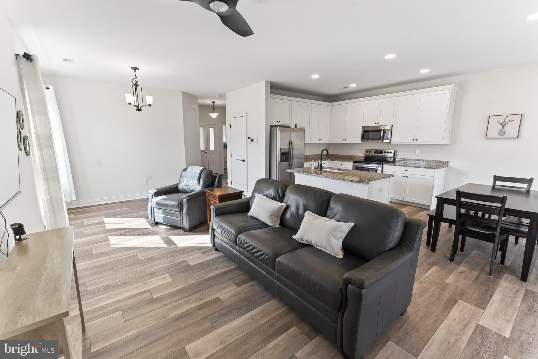 BETHANY GRAND - Residential