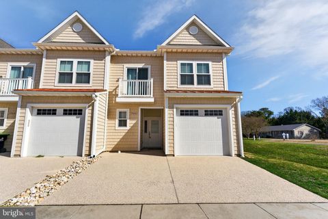 Condo For Sale - 38445 Grand Avenue #G2<br/> OCEAN VIEW, DE 19970