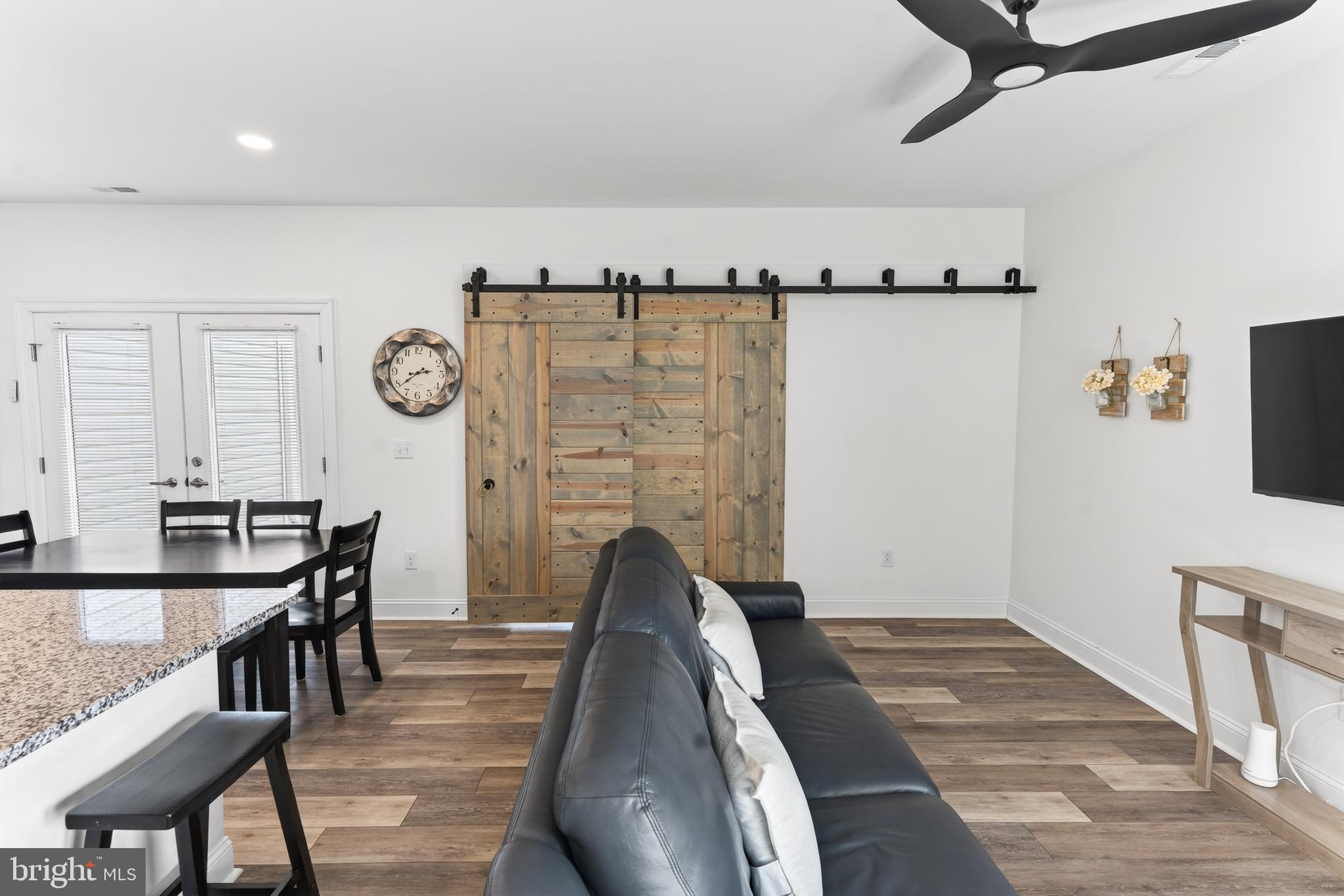 BETHANY GRAND - Residential