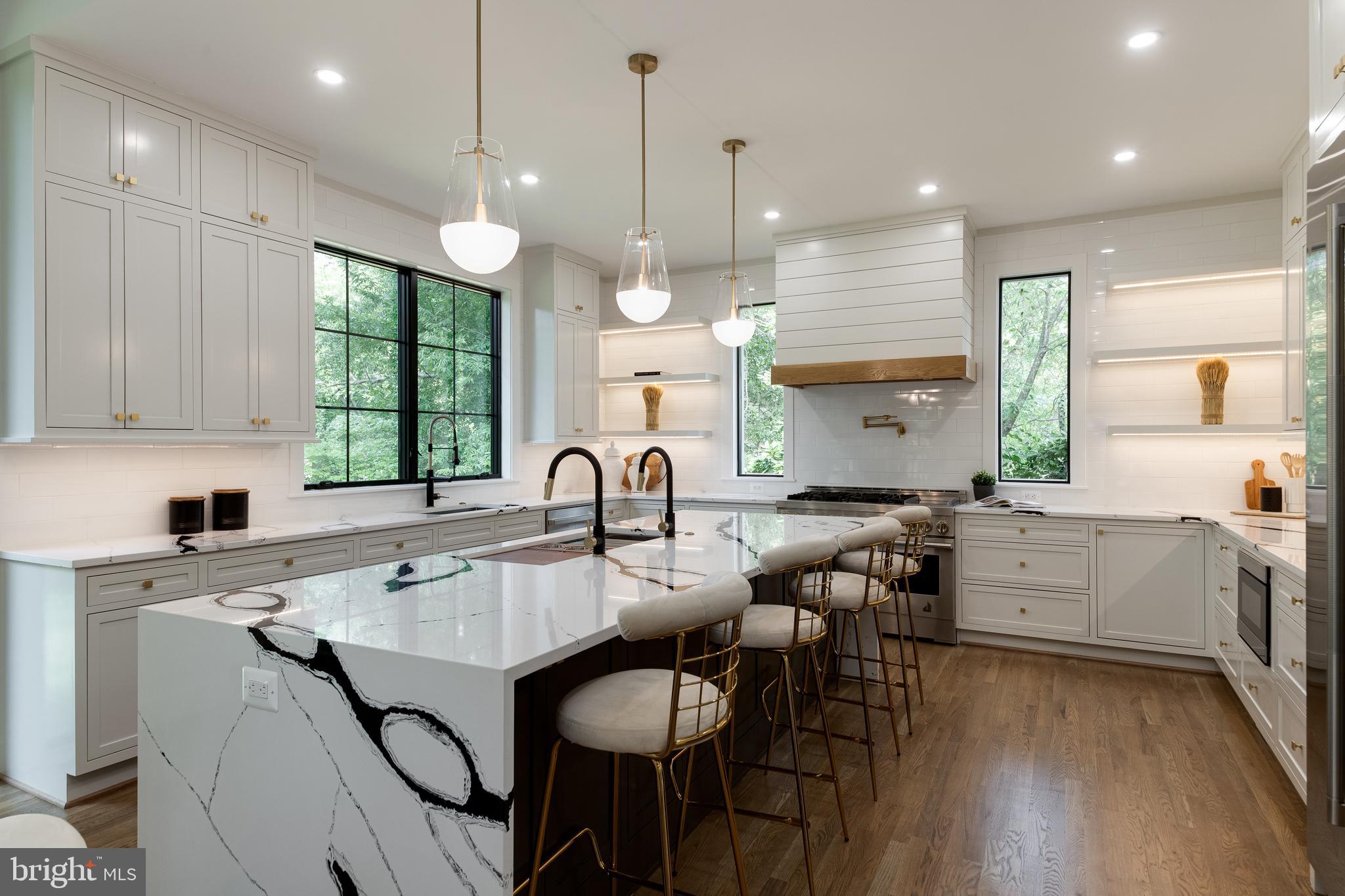 DOVER BALMORAL RIVERWOOD - Residential