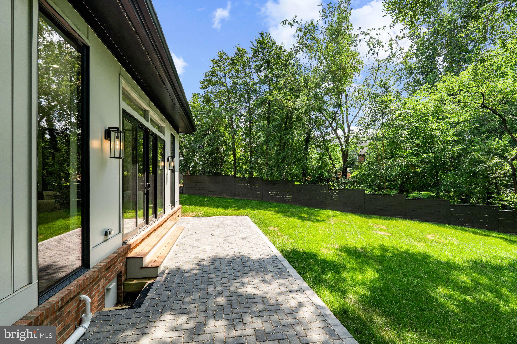 DOVER BALMORAL RIVERWOOD - Residential