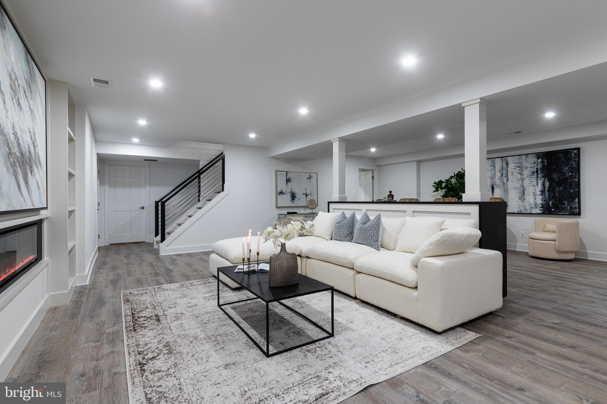 DOVER BALMORAL RIVERWOOD - Residential