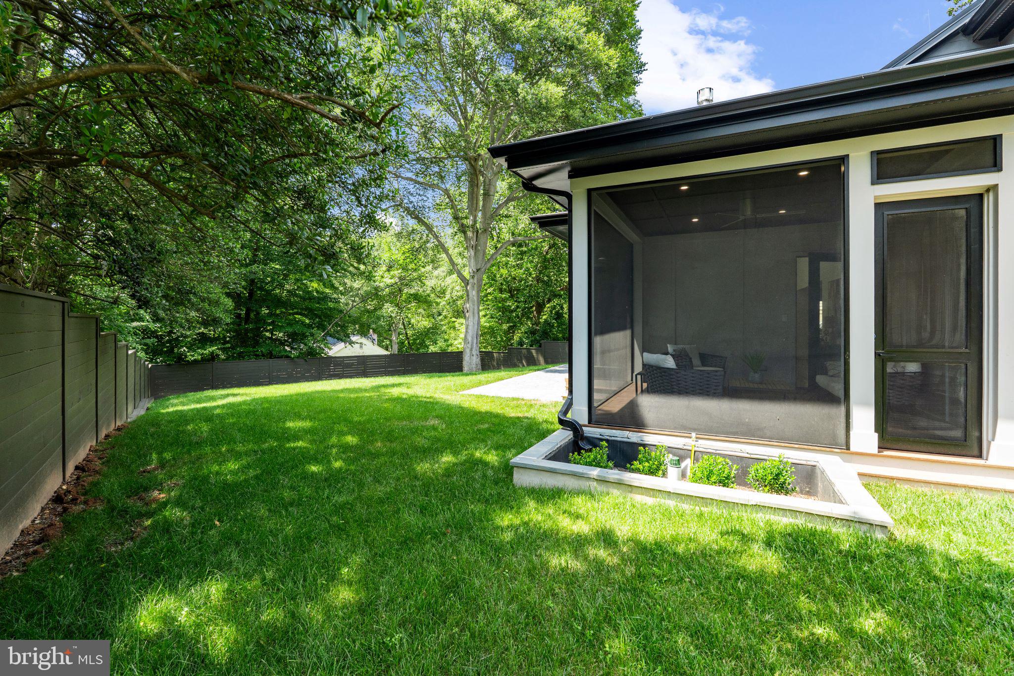 DOVER BALMORAL RIVERWOOD - Residential