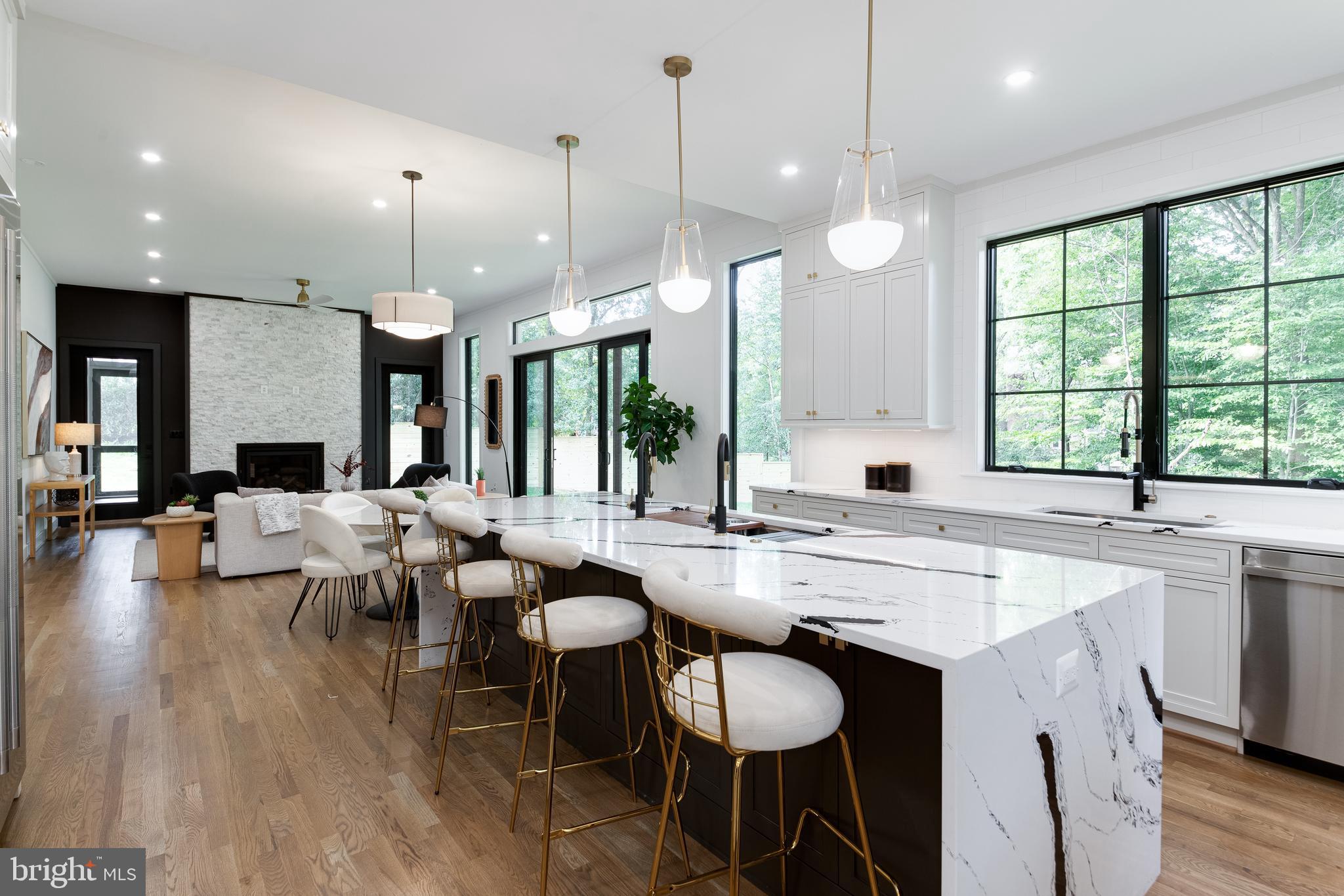 DOVER BALMORAL RIVERWOOD - Residential