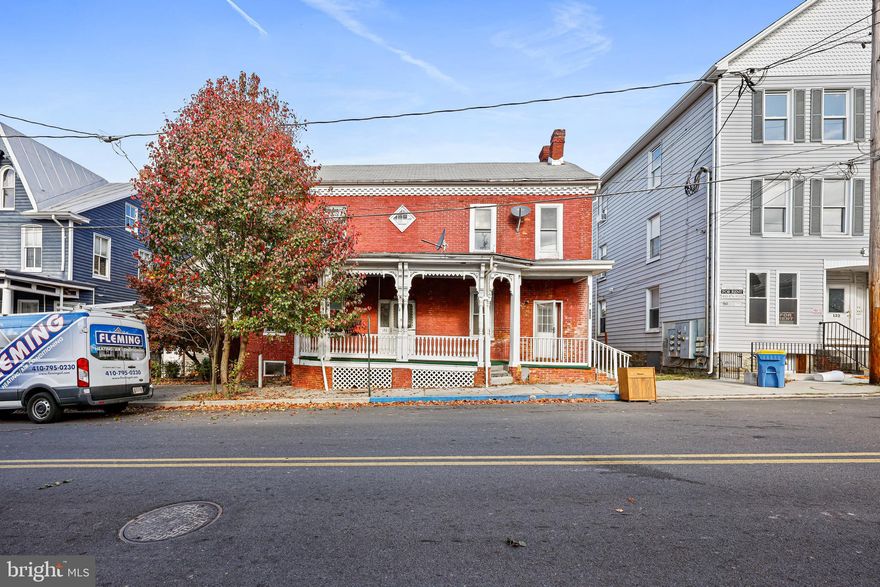 This triplex, located in New Windsor, MD, is brimming with possibilities for investors looking to add value. The property features a mix of units—a studio apartment, and two expansive 3-bedroom, 2-bath units. Each unit boasts generous living spaces that could easily be transformed with a modern touch, making them highly attractive in today’s rental market.  The units share outdoor access, offering a setting to enjoy the fresh air and a sense of privacy.

Though the triplex is being sold as-is and requires some renovation, the investment potential is substantial. With projected rents reaching up to $1,500 for the 3-bedroom units, this property is a unique chance to secure solid returns with a bit of upfront work.