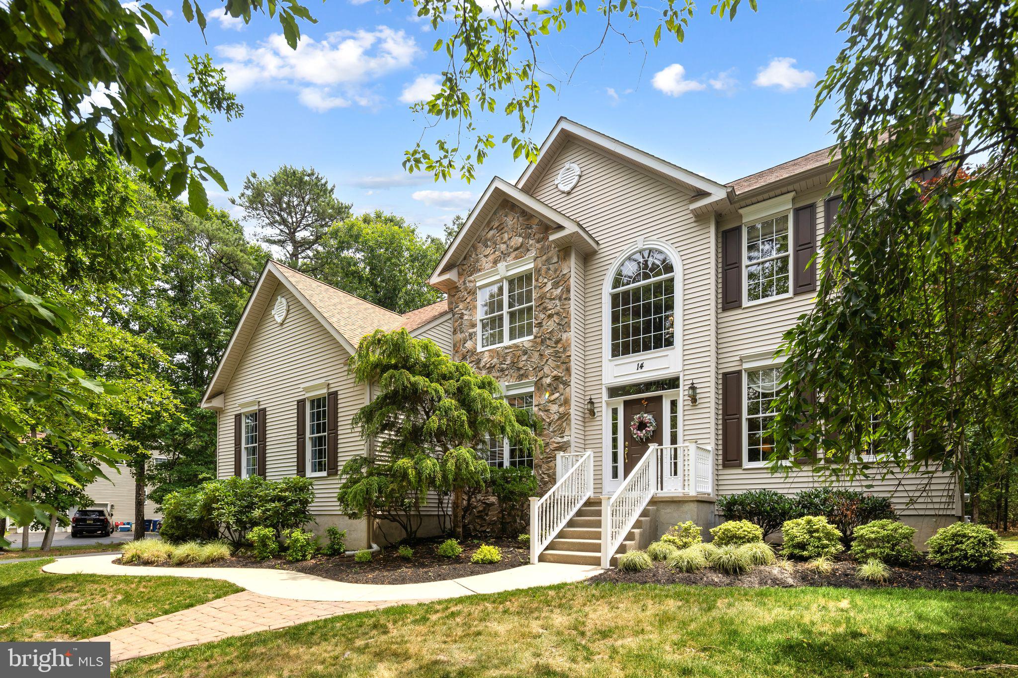 14 LOWBRIDGE PASSAGE