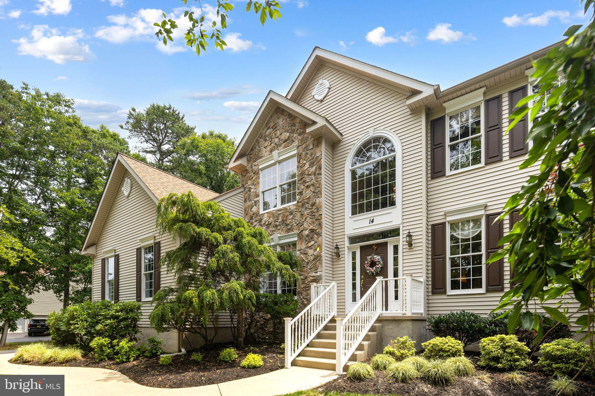 14 LOWBRIDGE PASSAGE