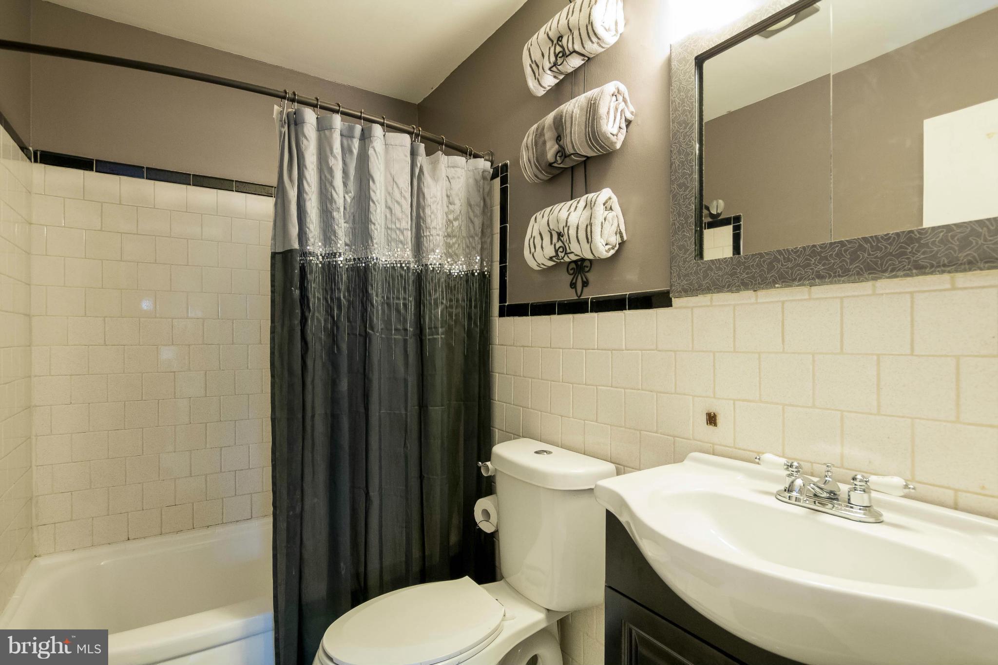 GLEN BURNIE PARK - Residential Lease